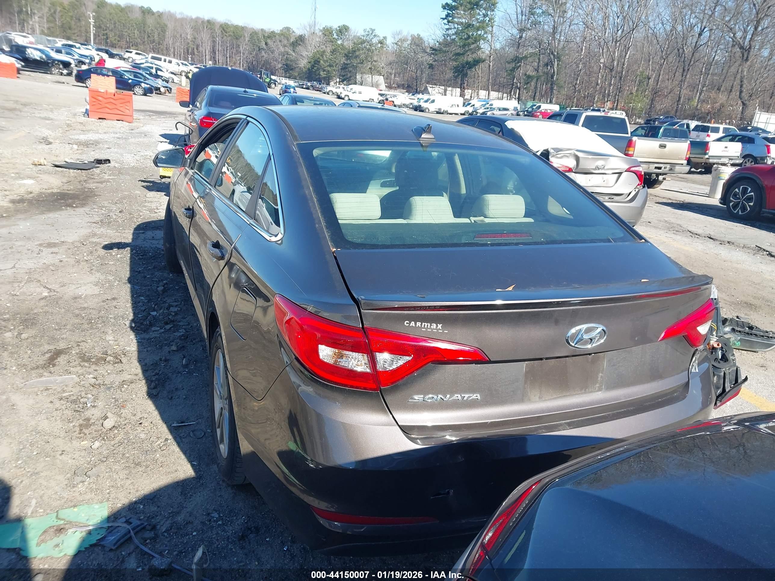 HYUNDAI SONATA image 3