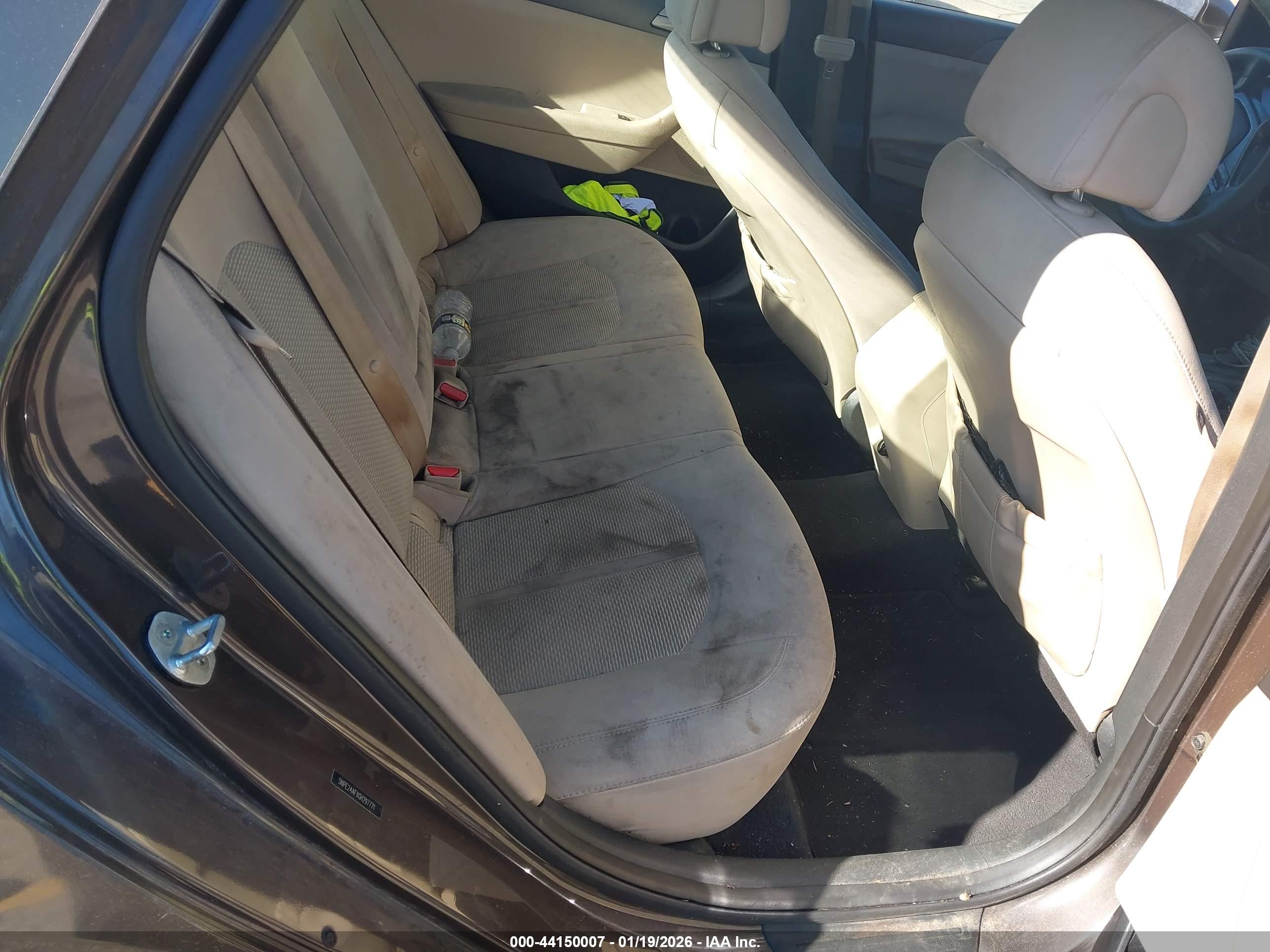 HYUNDAI SONATA image 8