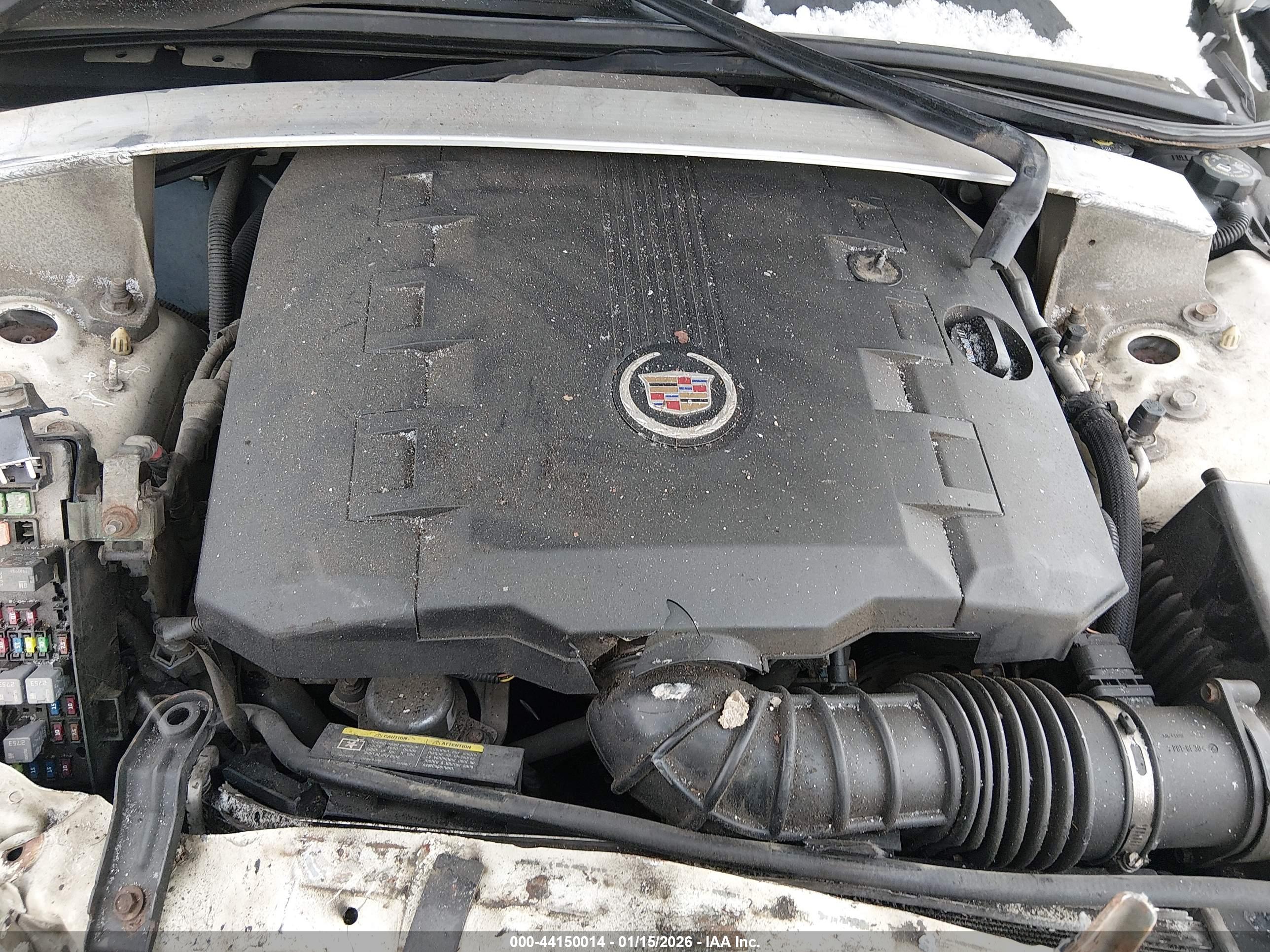 CADILLAC CTS image 10