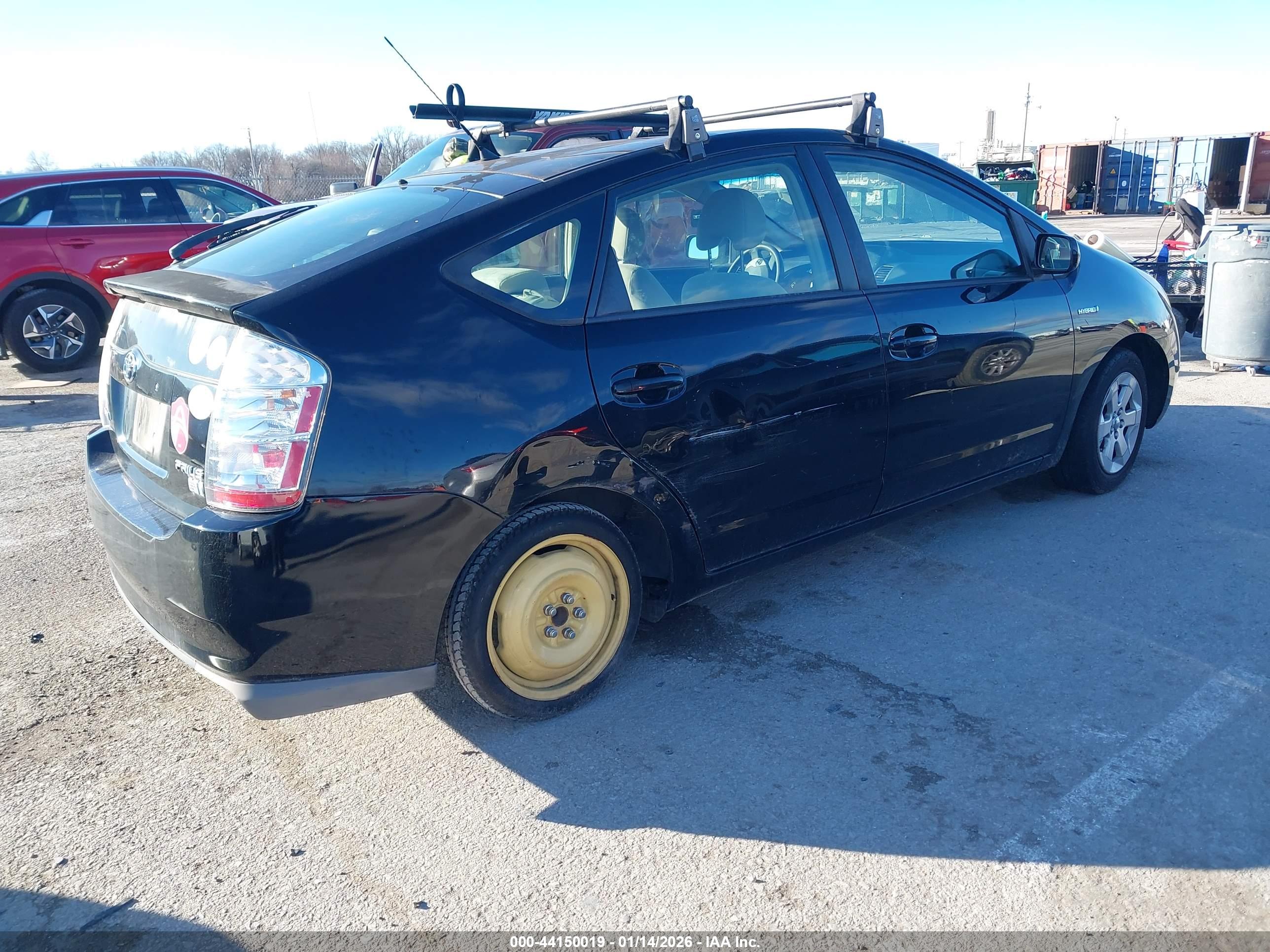 TOYOTA PRIUS image 4