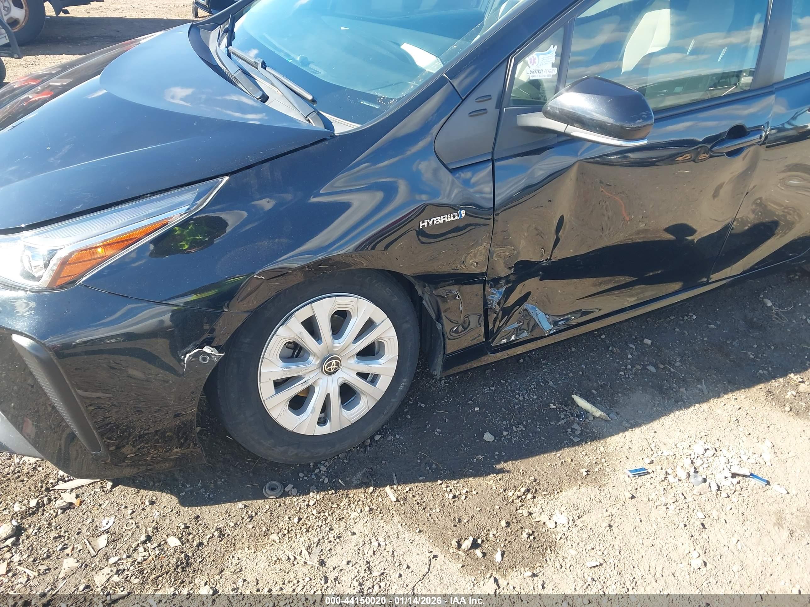 TOYOTA PRIUS image 6