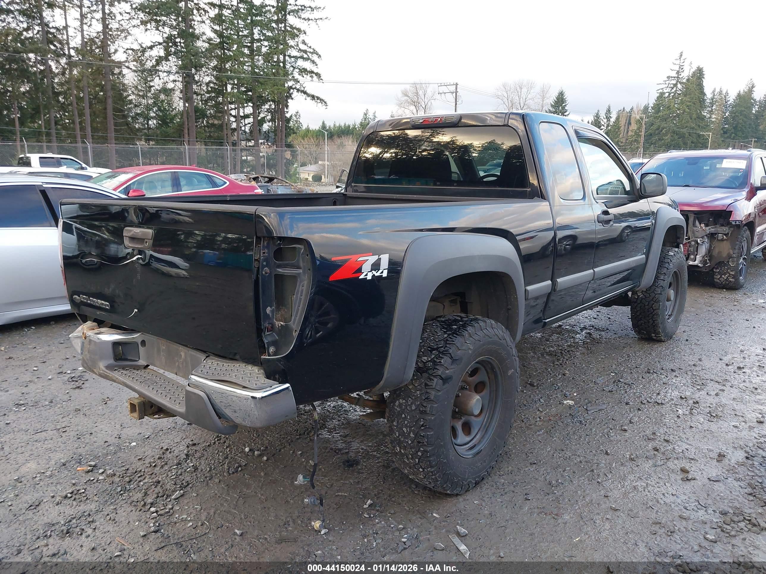 CHEVROLET COLORADO image 4