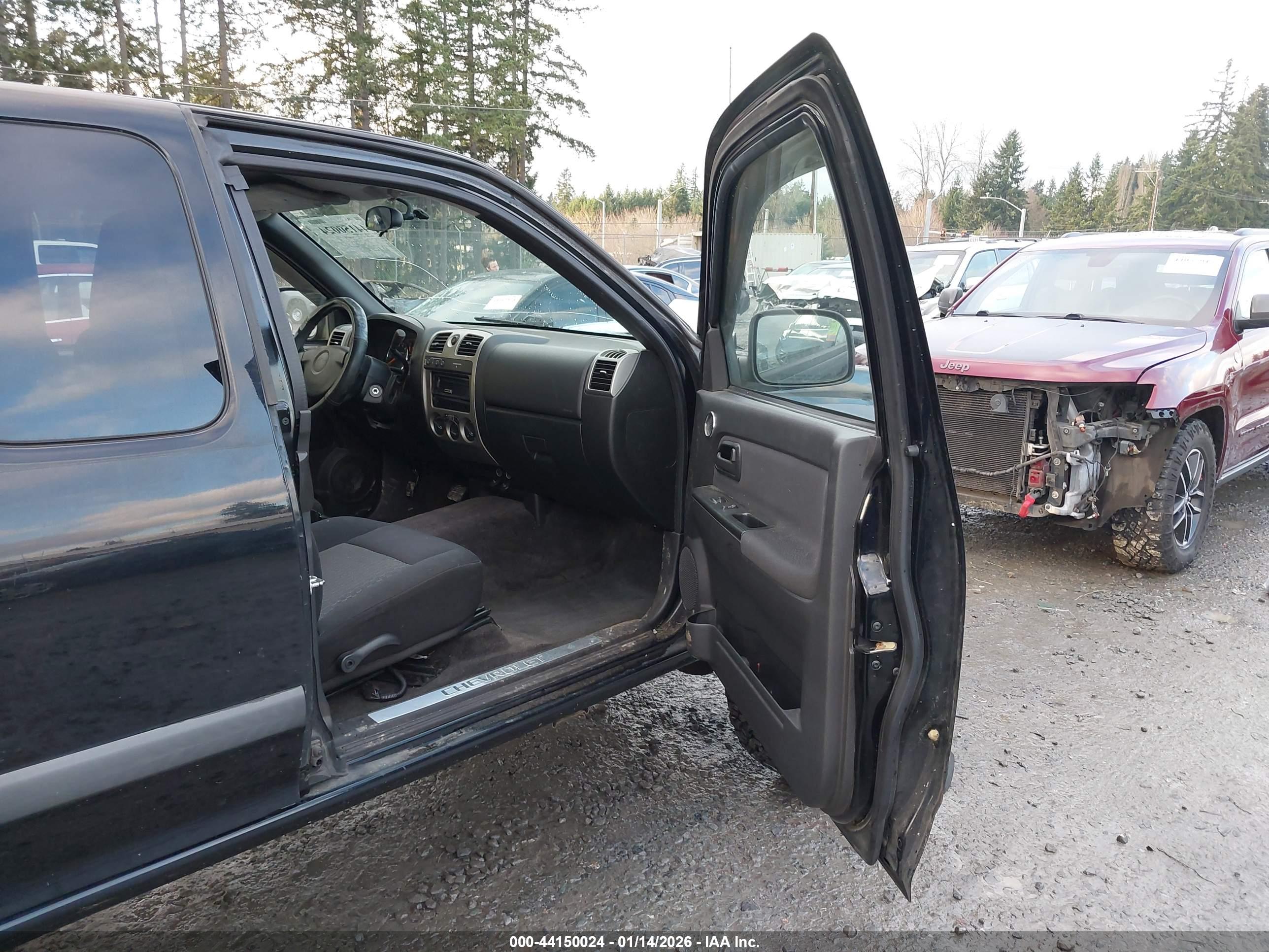 CHEVROLET COLORADO image 5