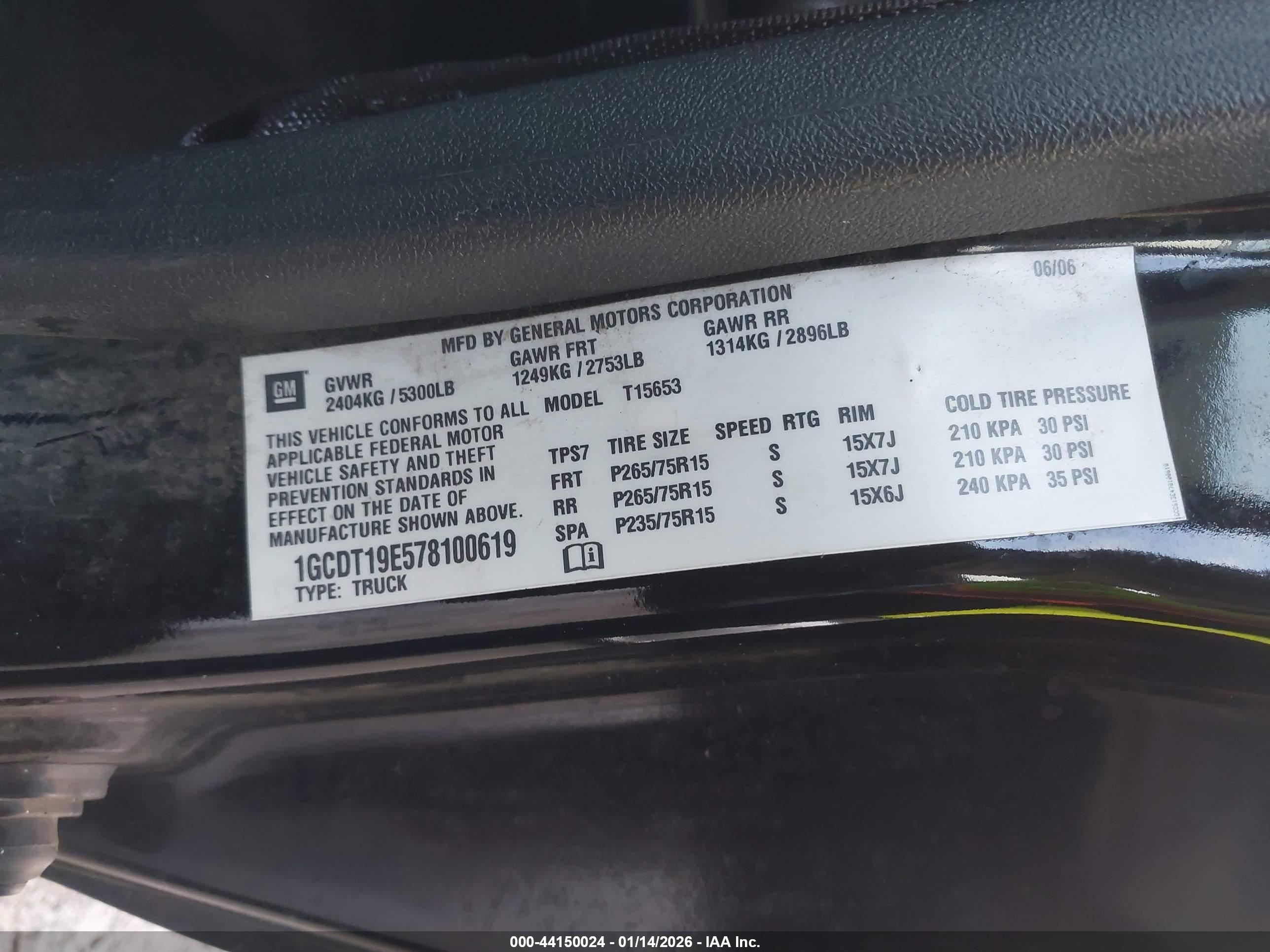 CHEVROLET COLORADO image 9
