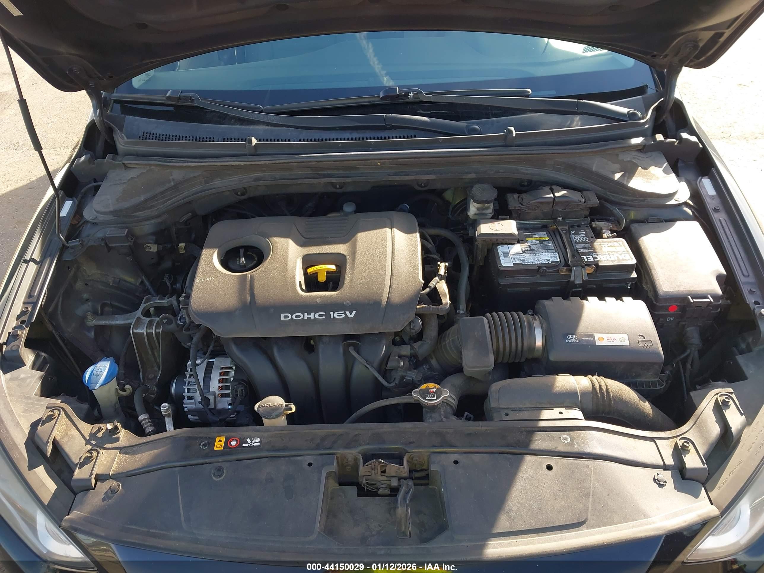 HYUNDAI ELANTRA image 10