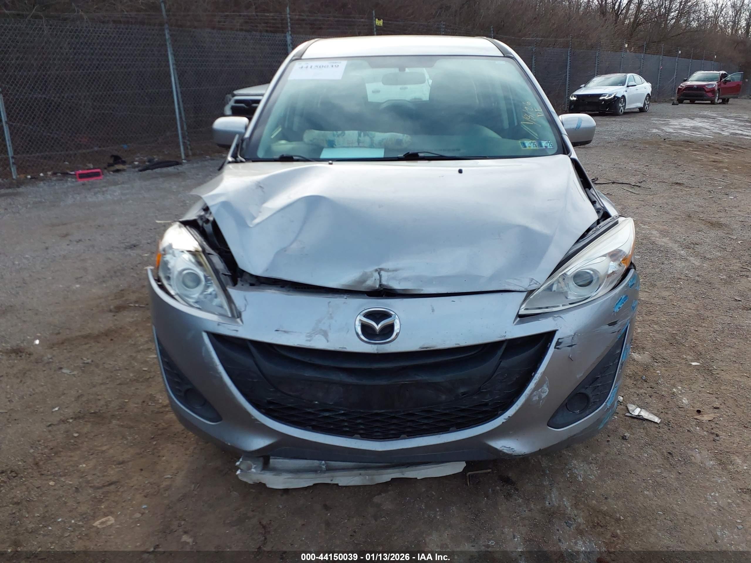 MAZDA MAZDA5 image 6