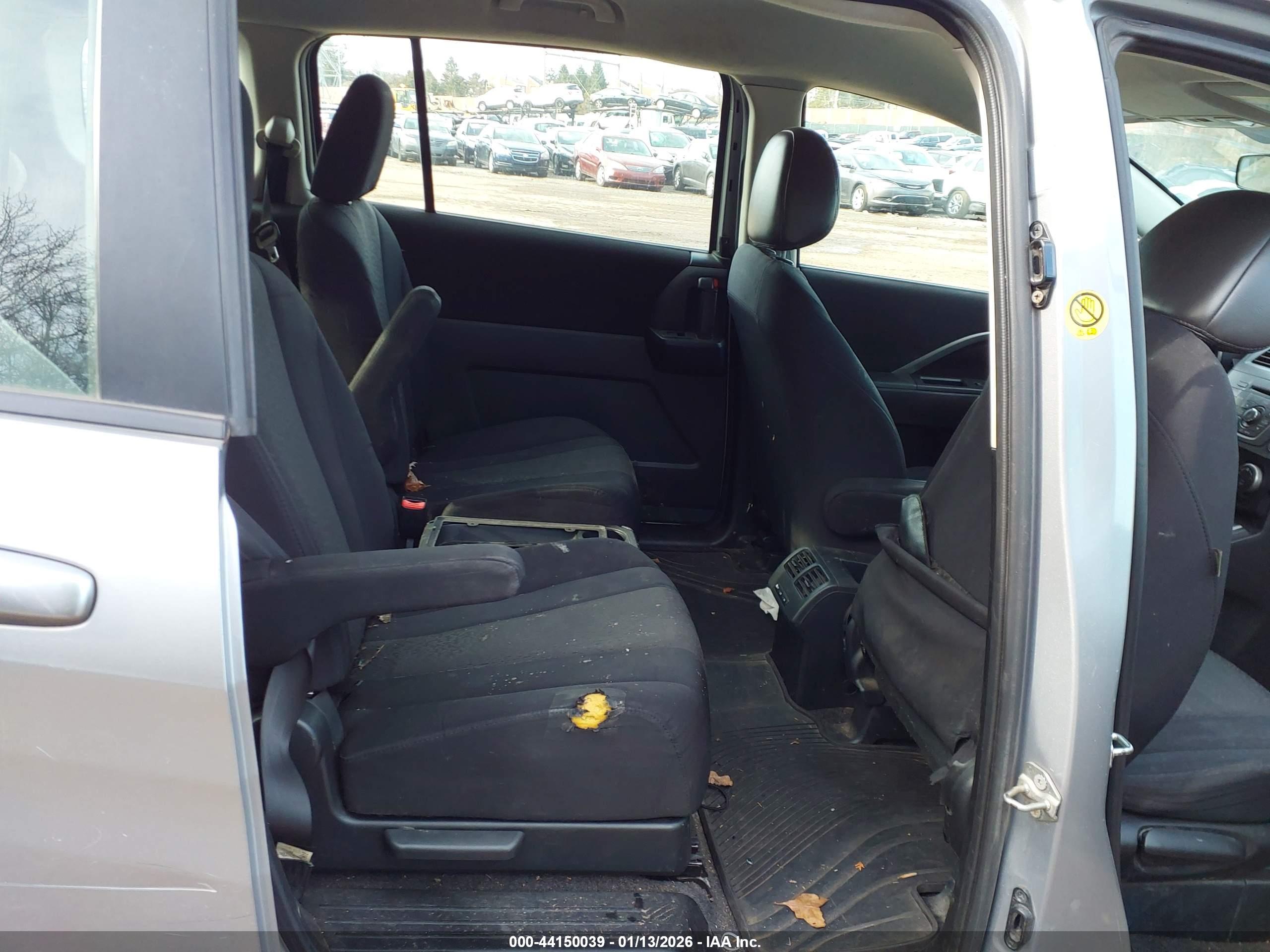 MAZDA MAZDA5 image 8