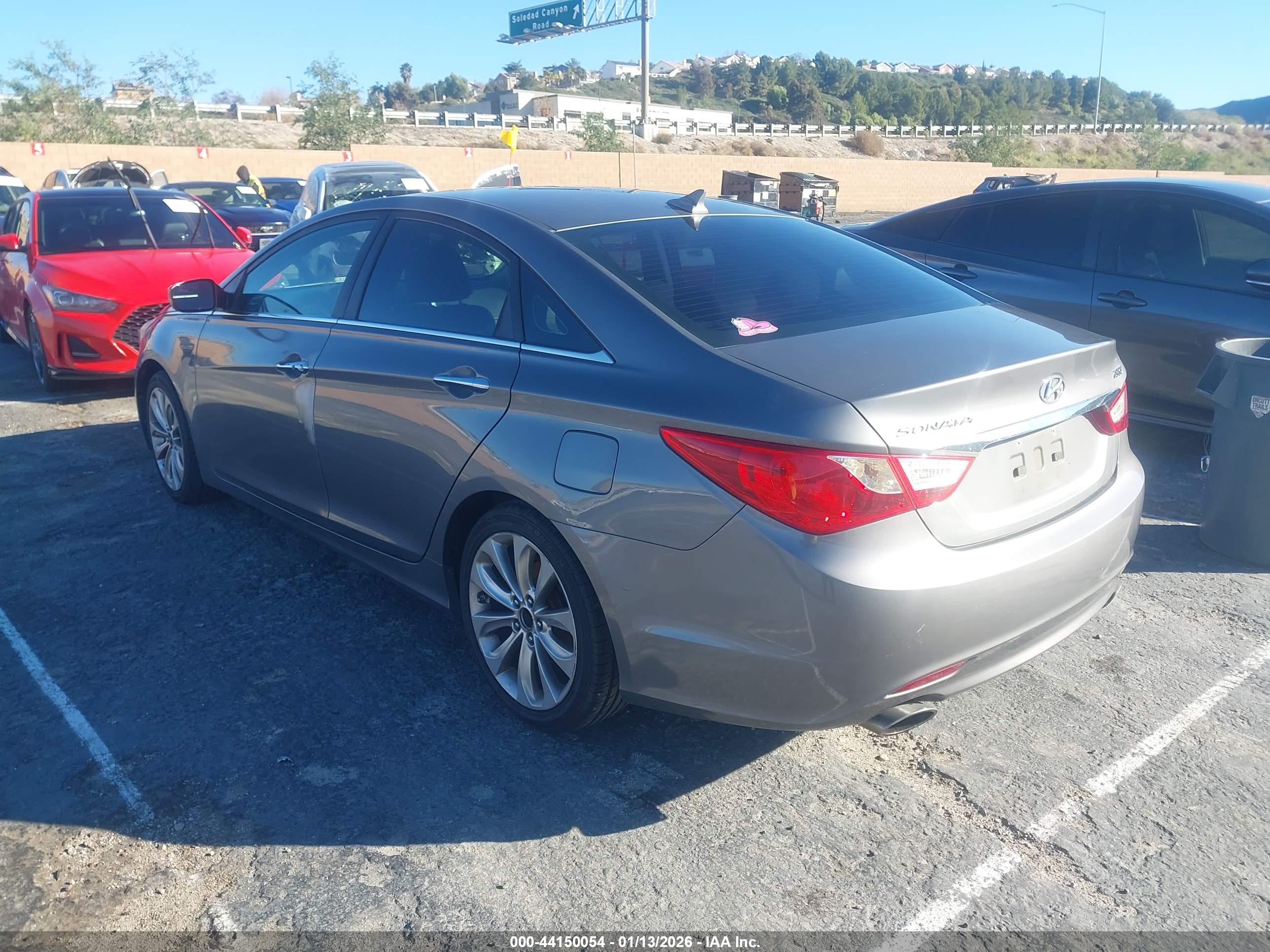 HYUNDAI SONATA image 3