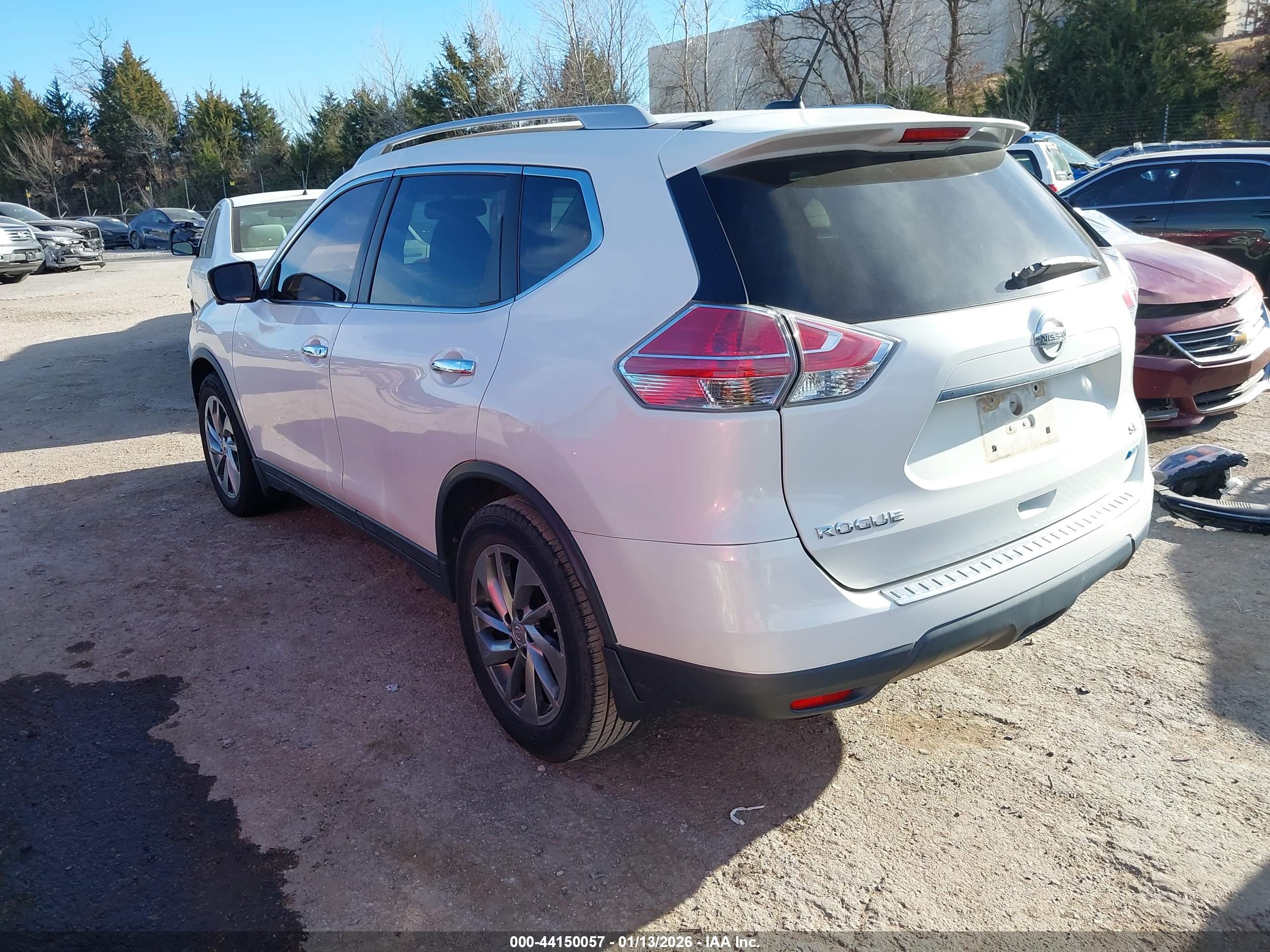NISSAN ROGUE image 3
