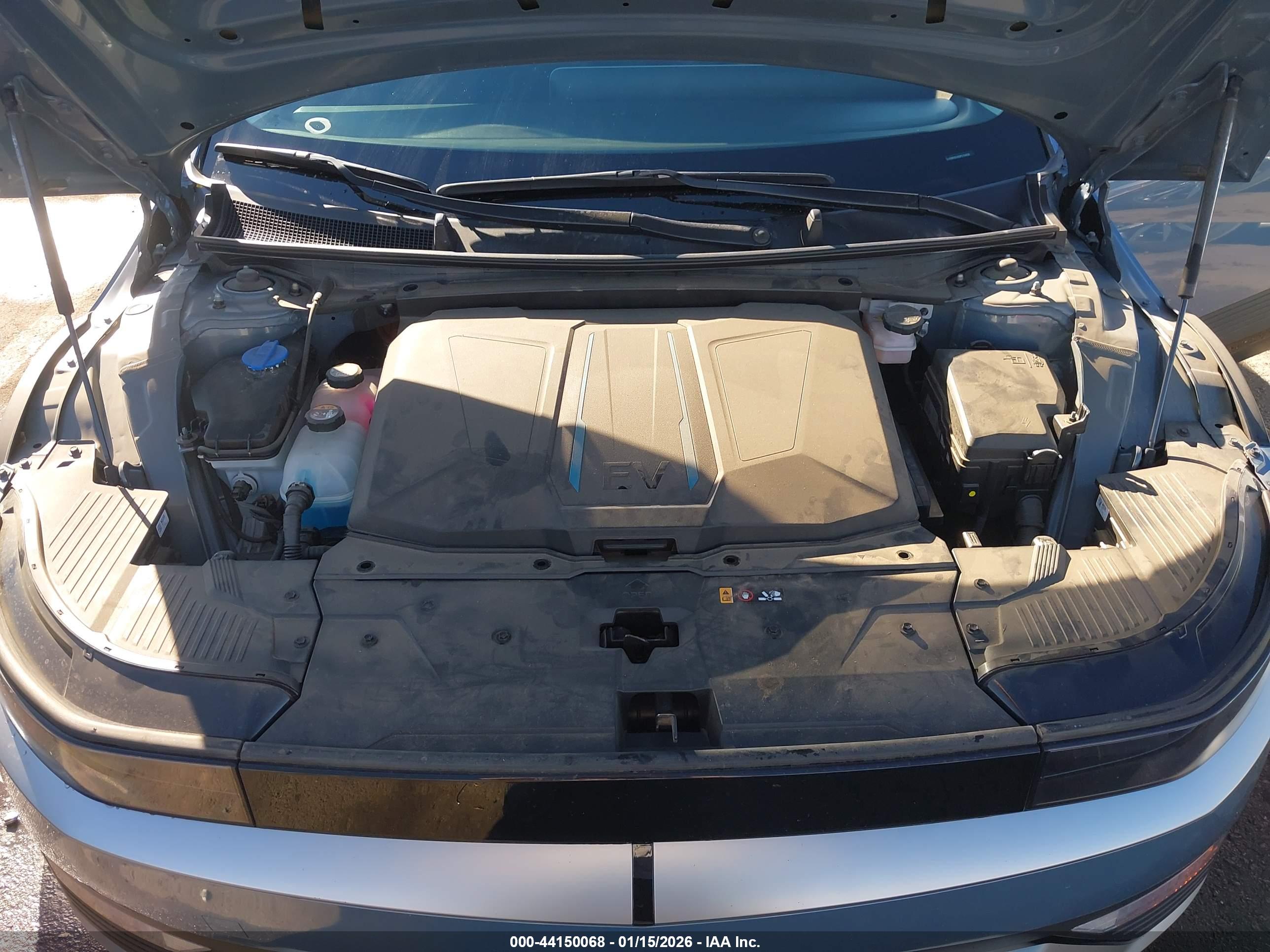 HYUNDAI IONIQ image 10