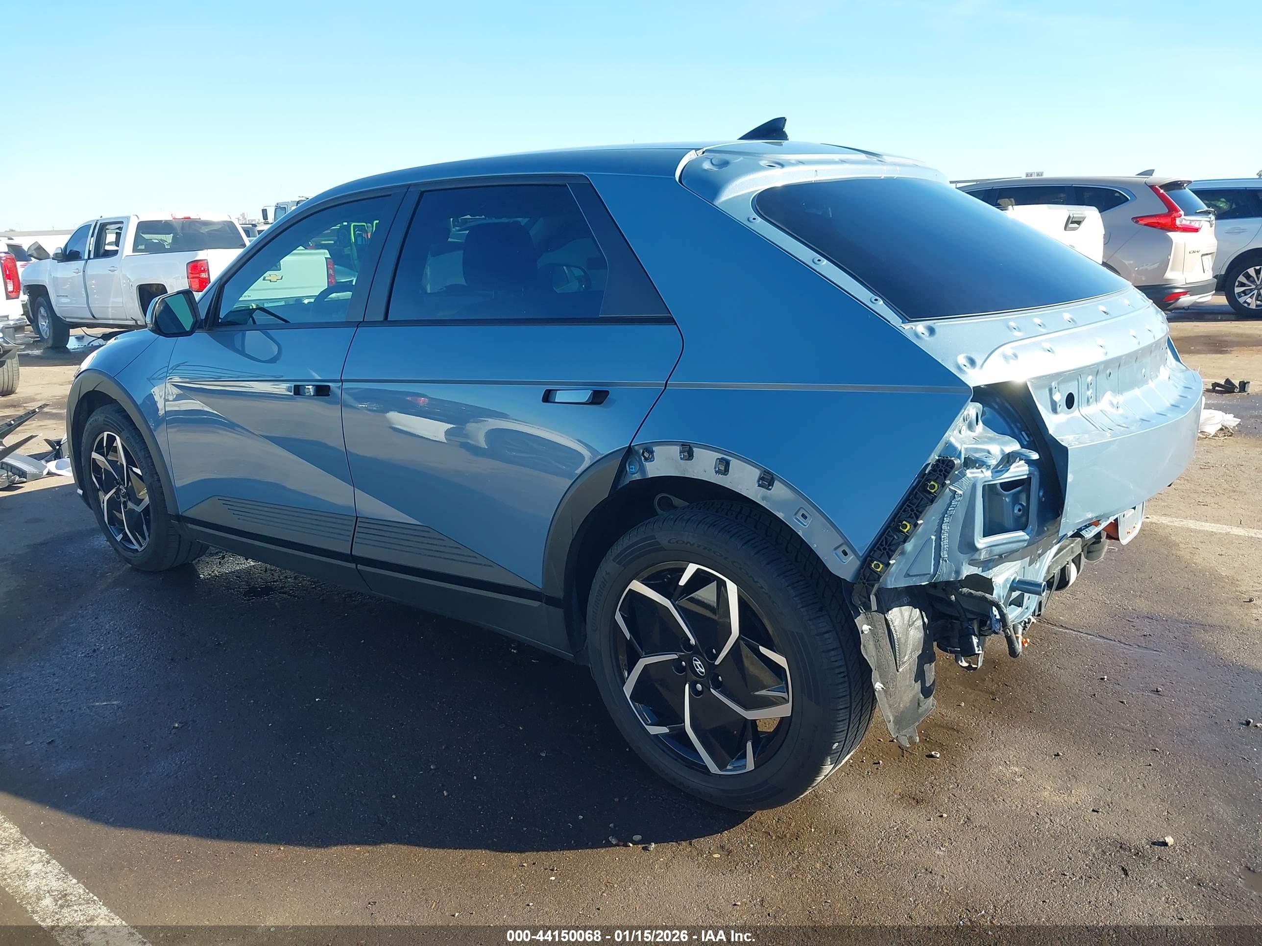 HYUNDAI IONIQ image 3