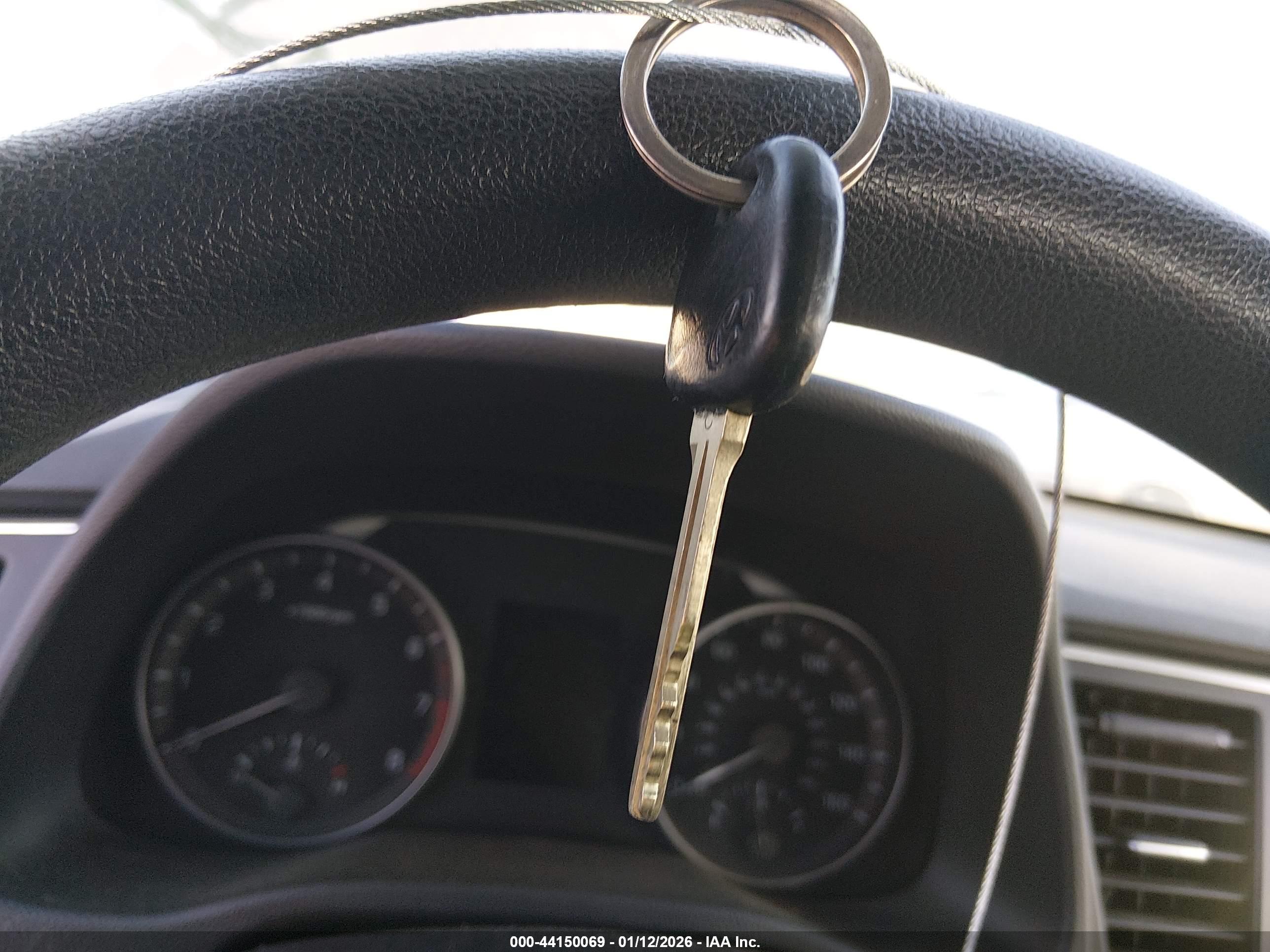 HYUNDAI ELANTRA image 11