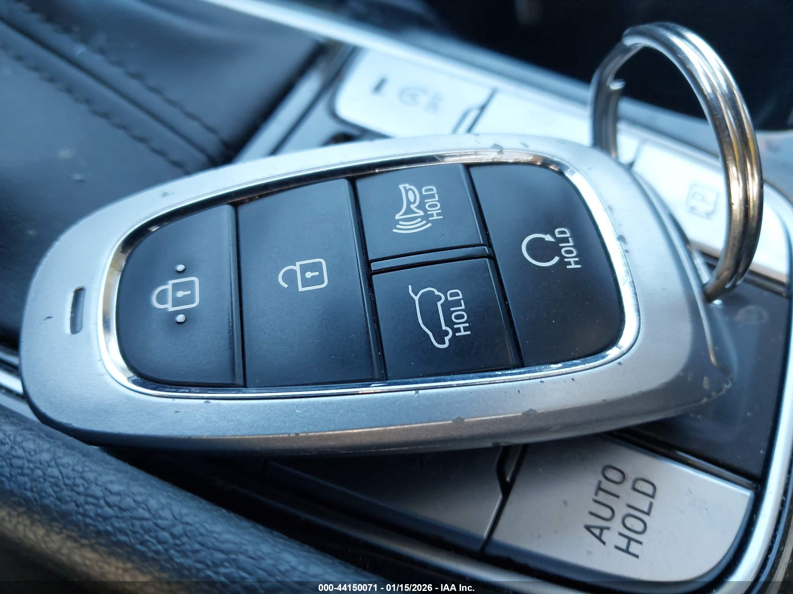 HYUNDAI TUCSON image 11