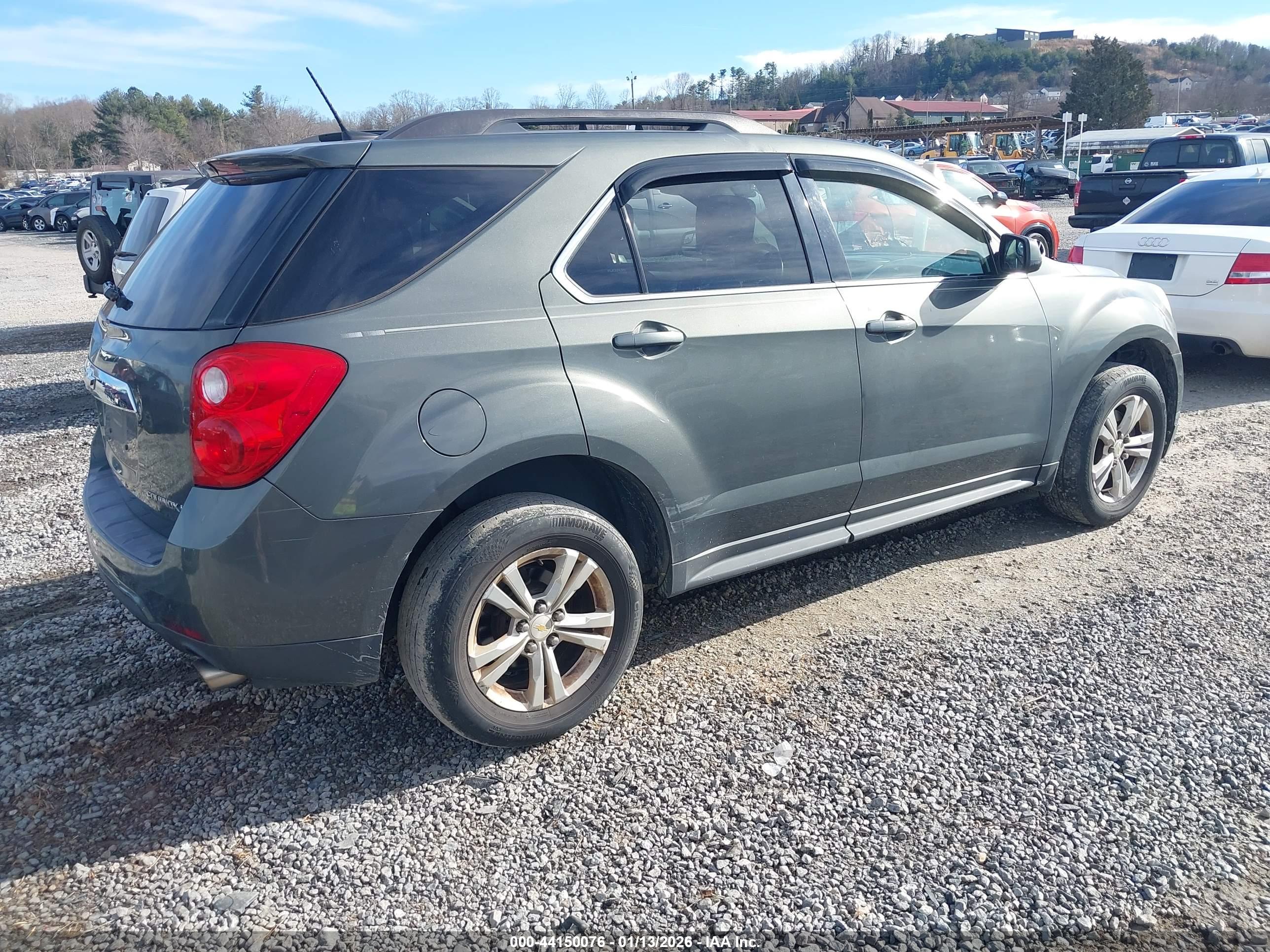 CHEVROLET EQUINOX image 4