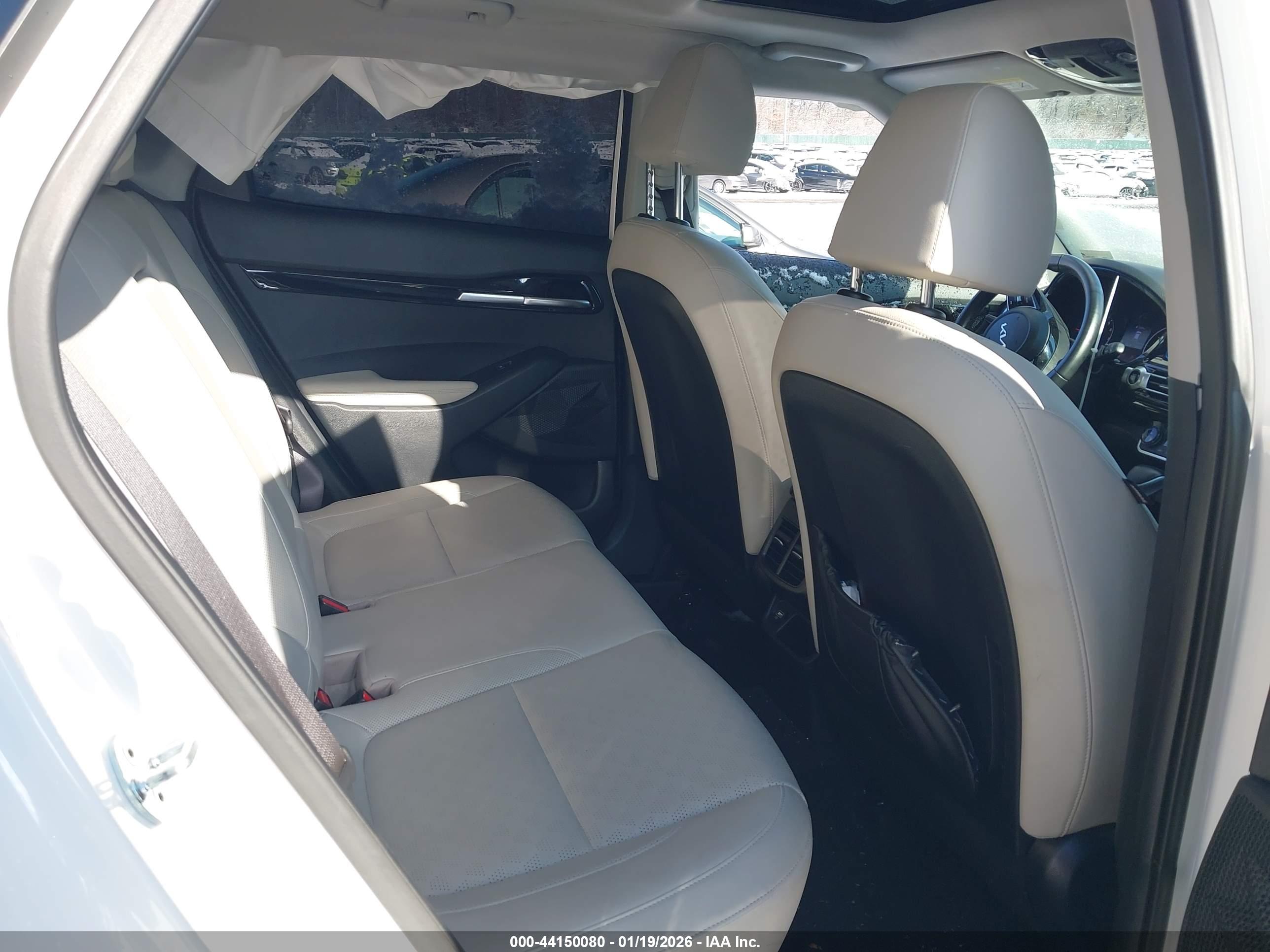KIA SELTOS image 8