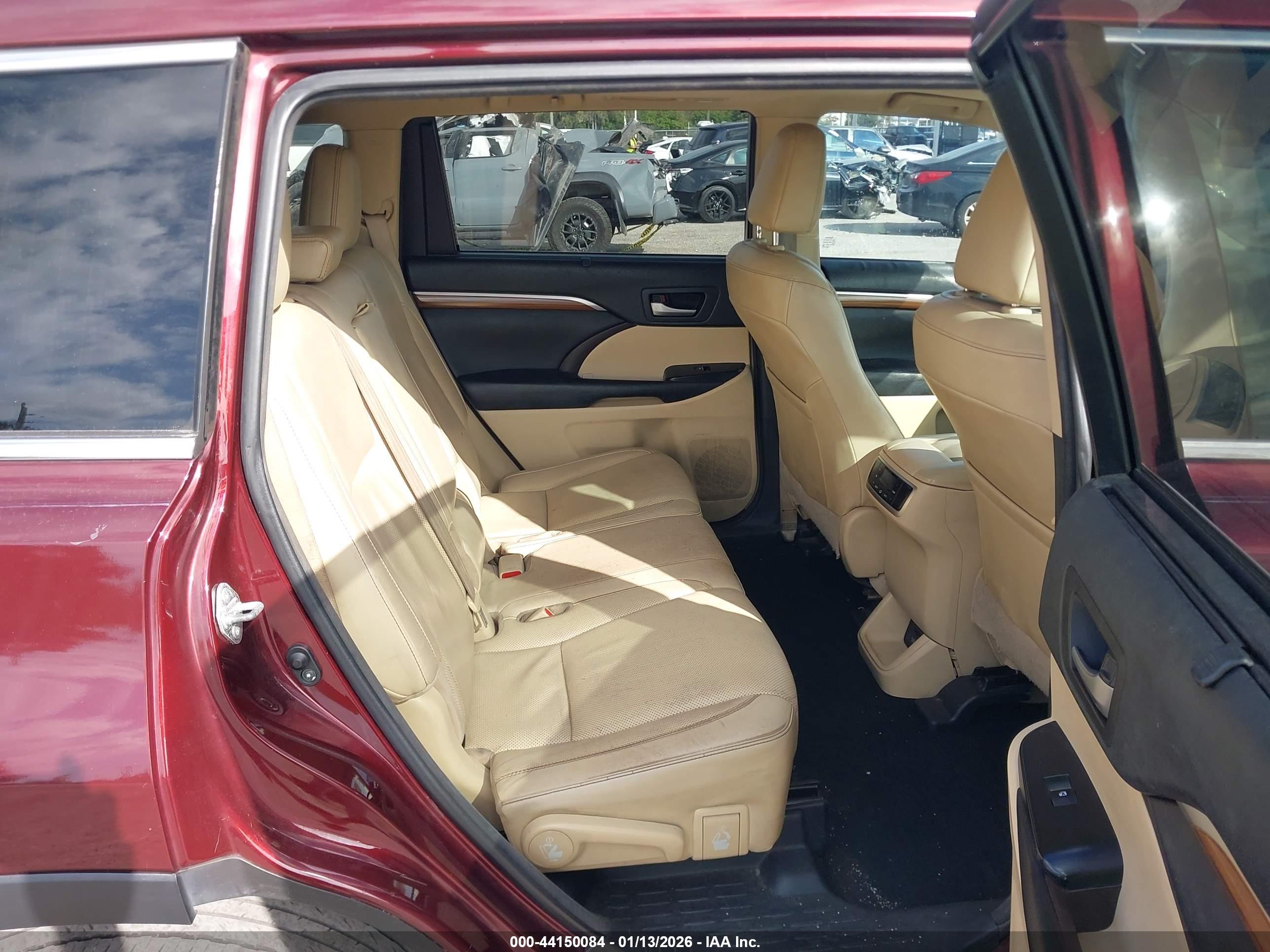 TOYOTA HIGHLANDER image 8