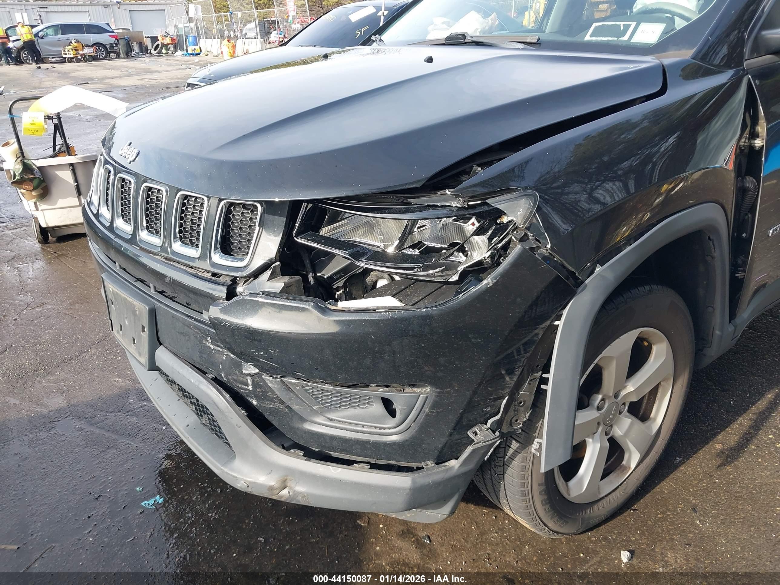 JEEP COMPASS image 6