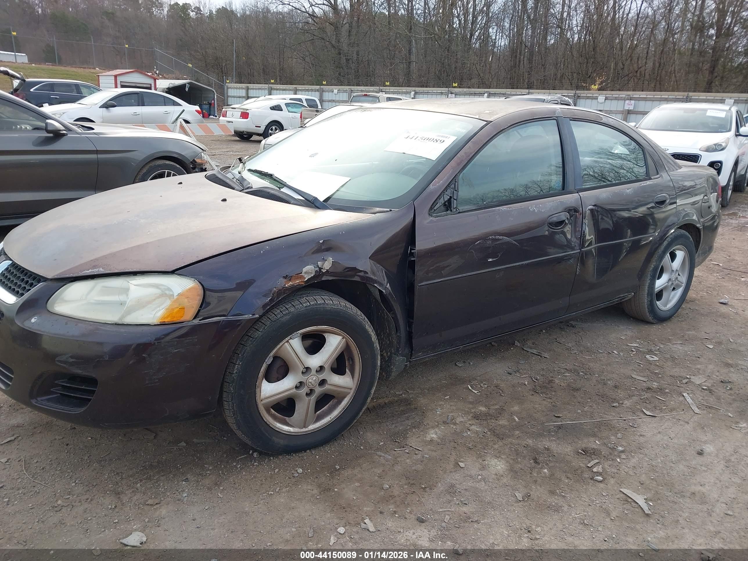 DODGE STRATUS image 2