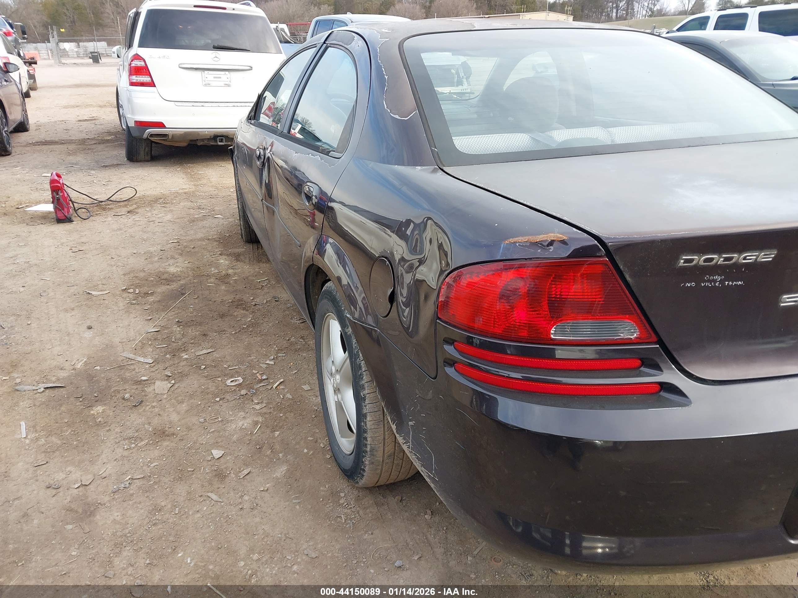 DODGE STRATUS image 3