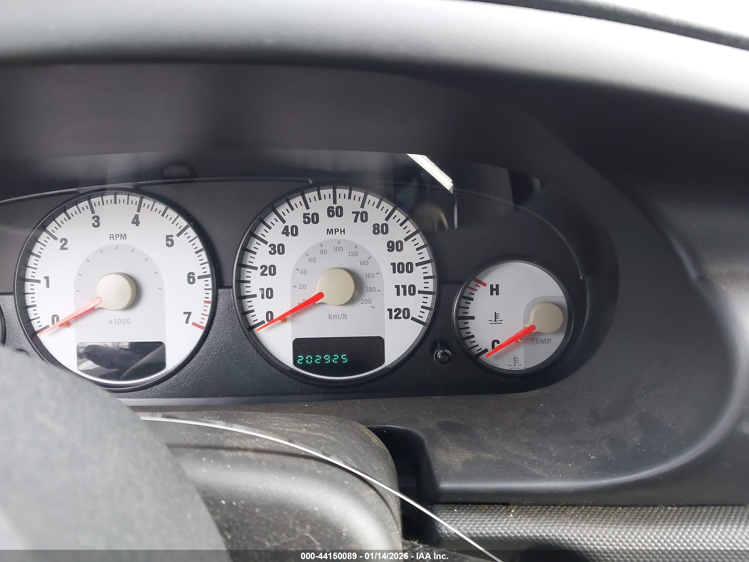 DODGE STRATUS image 7