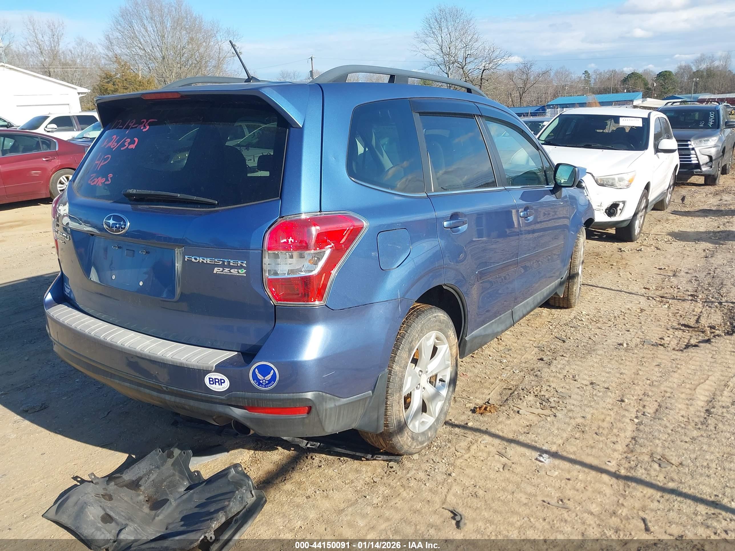 SUBARU FORESTER image 4