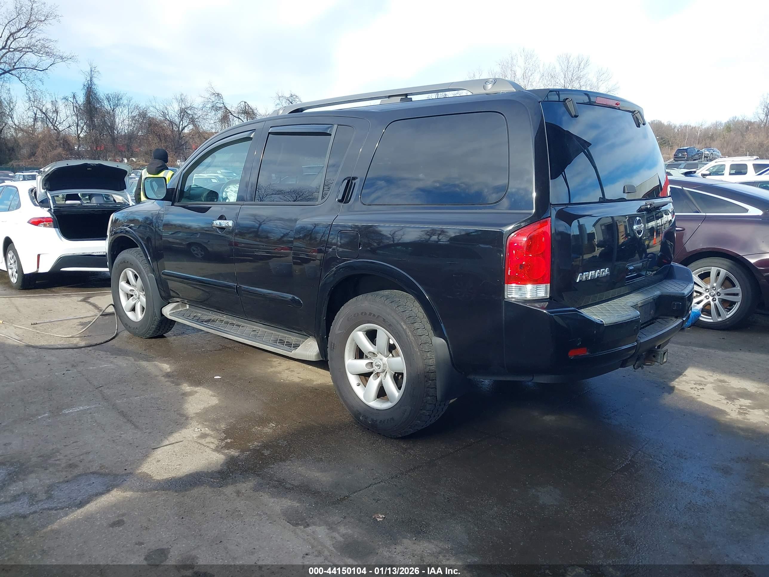 NISSAN ARMADA image 3