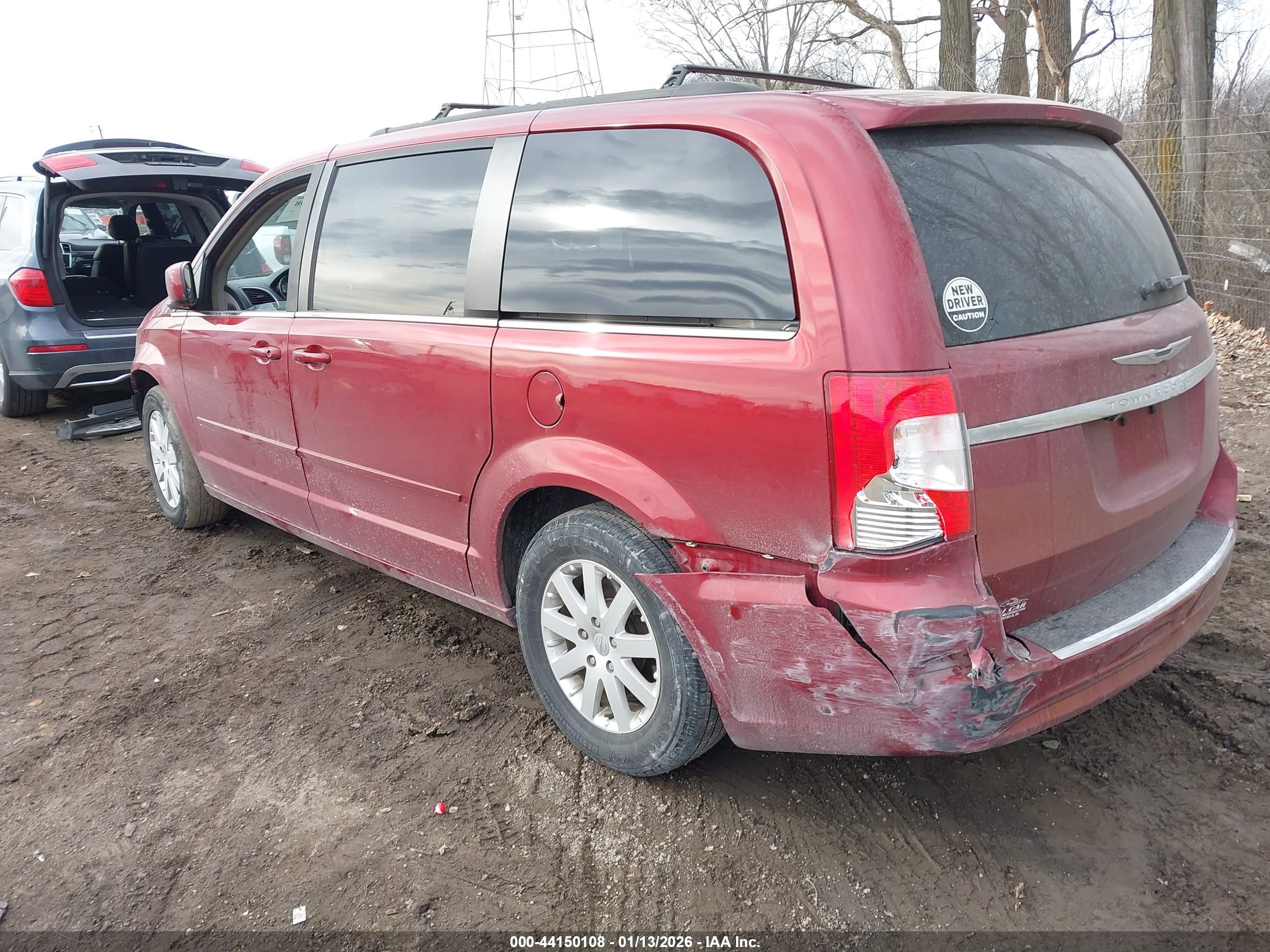 CHRYSLER TOWN image 3
