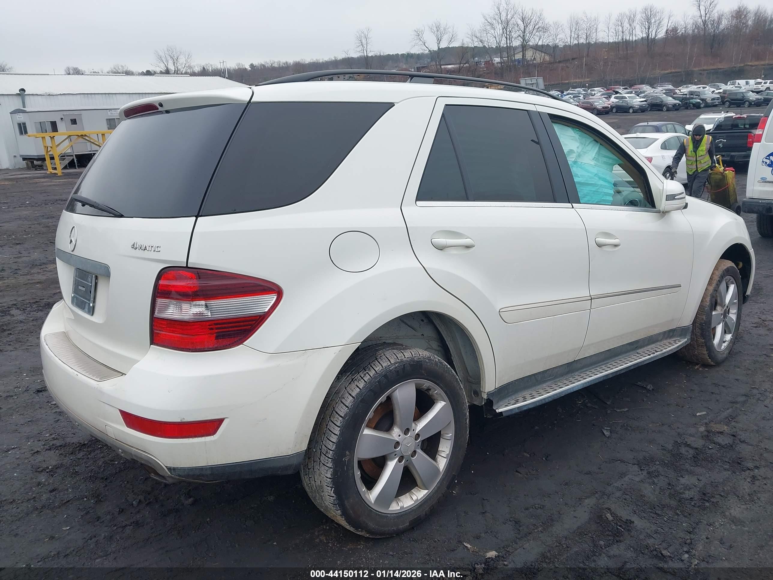 MERCEDES-BENZ ML image 4