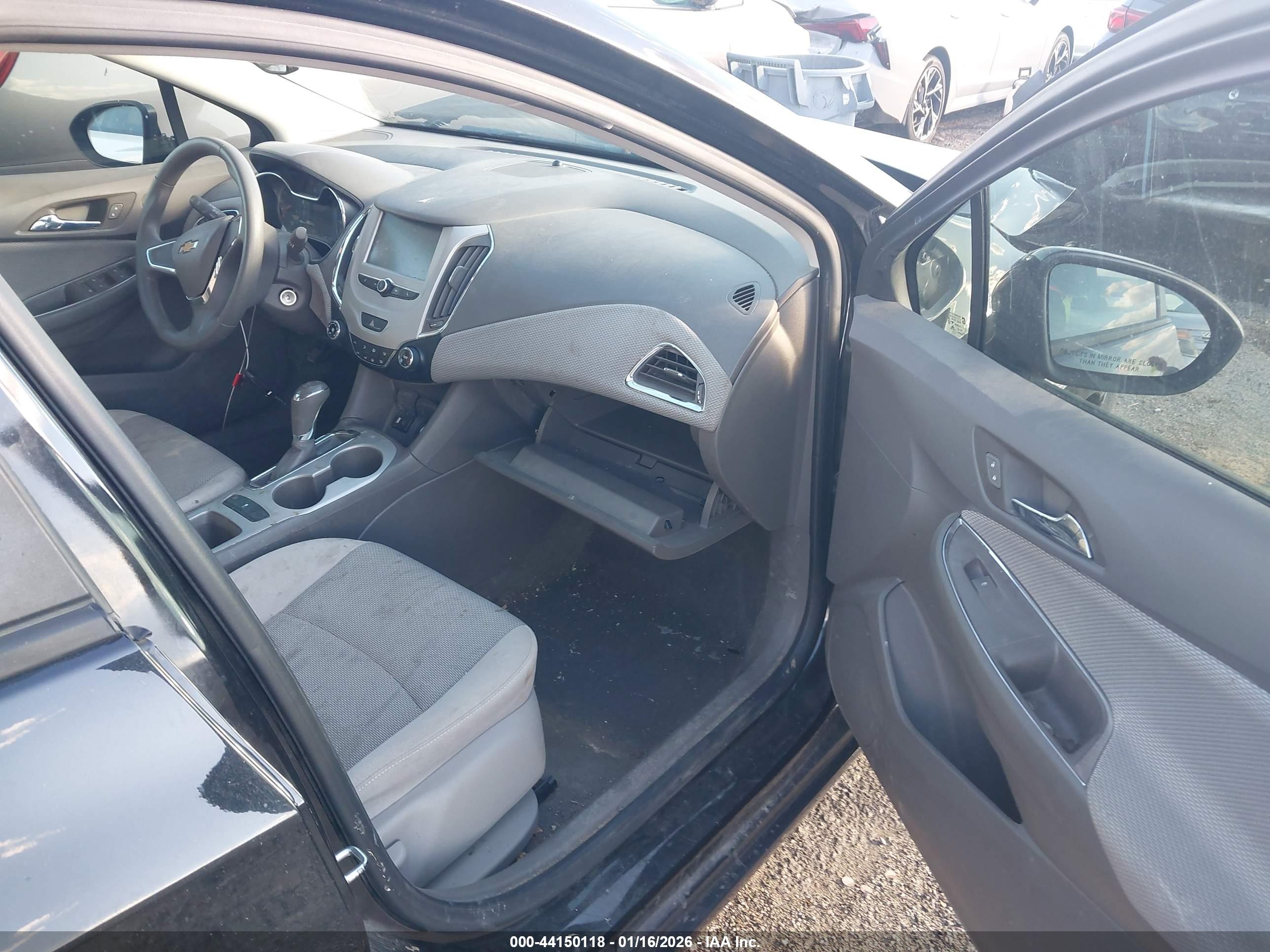 CHEVROLET CRUZE image 5