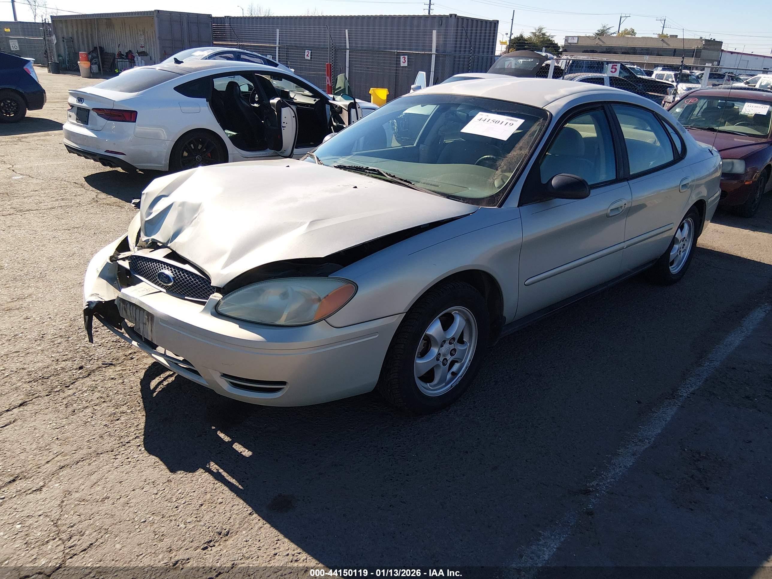 FORD TAURUS image 2