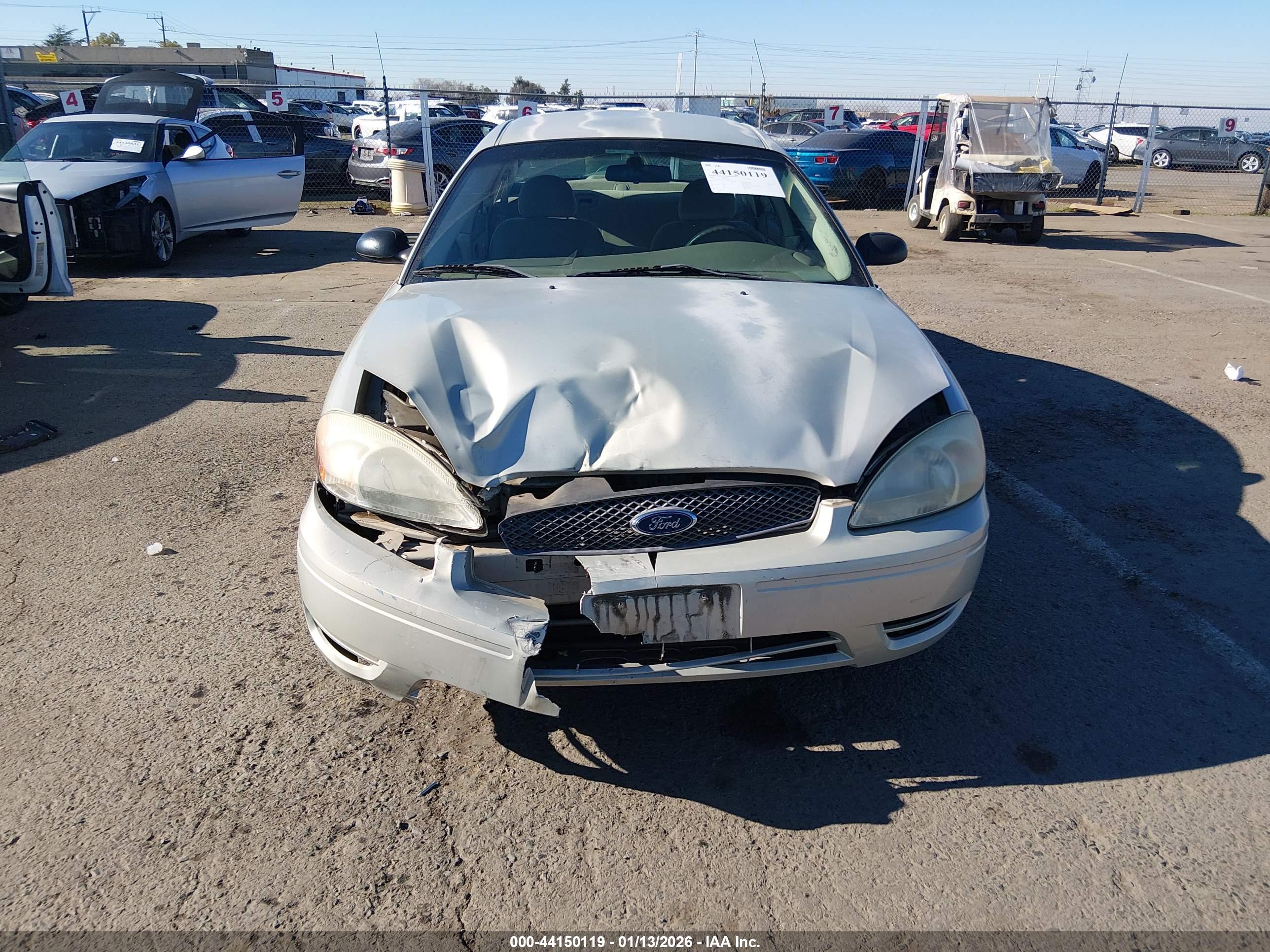 FORD TAURUS image 6