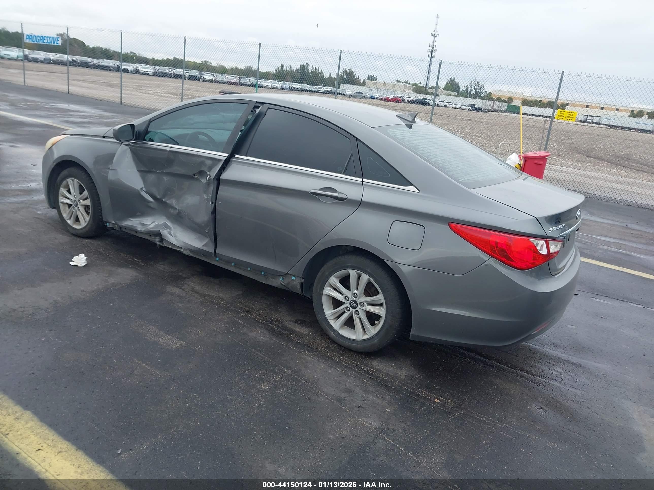 HYUNDAI SONATA image 3