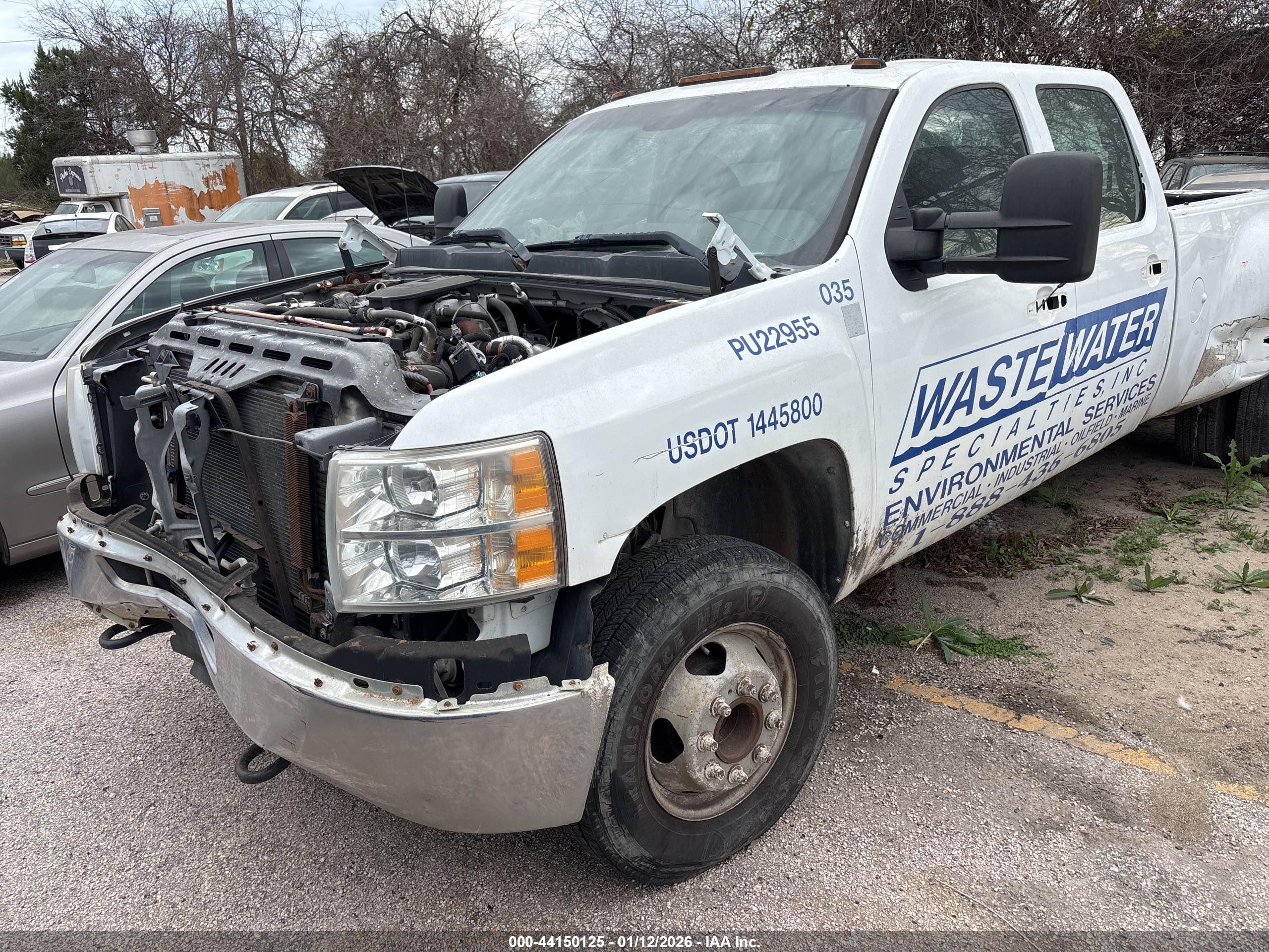 CHEVROLET SILVERADO image 2