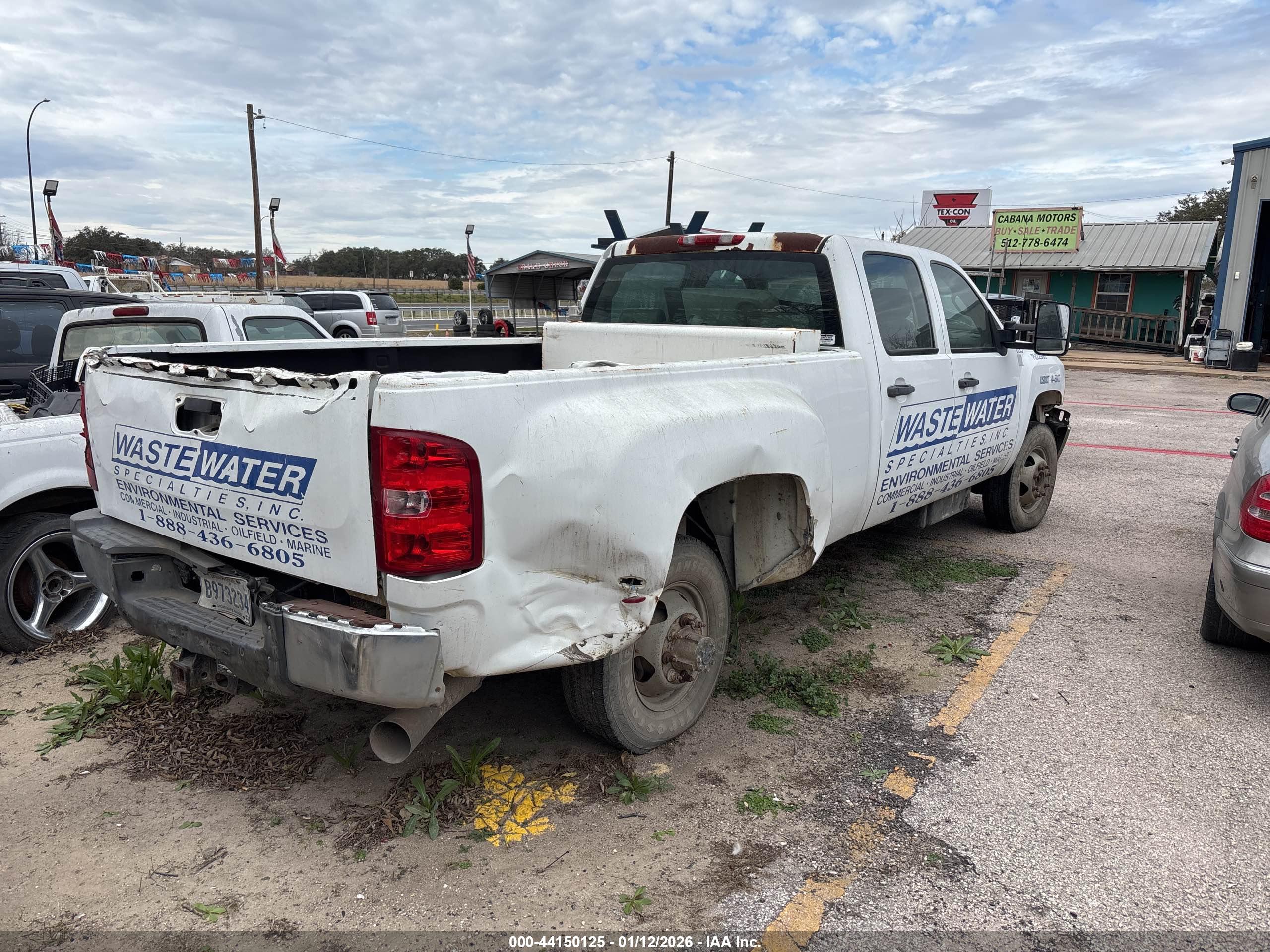 CHEVROLET SILVERADO image 4