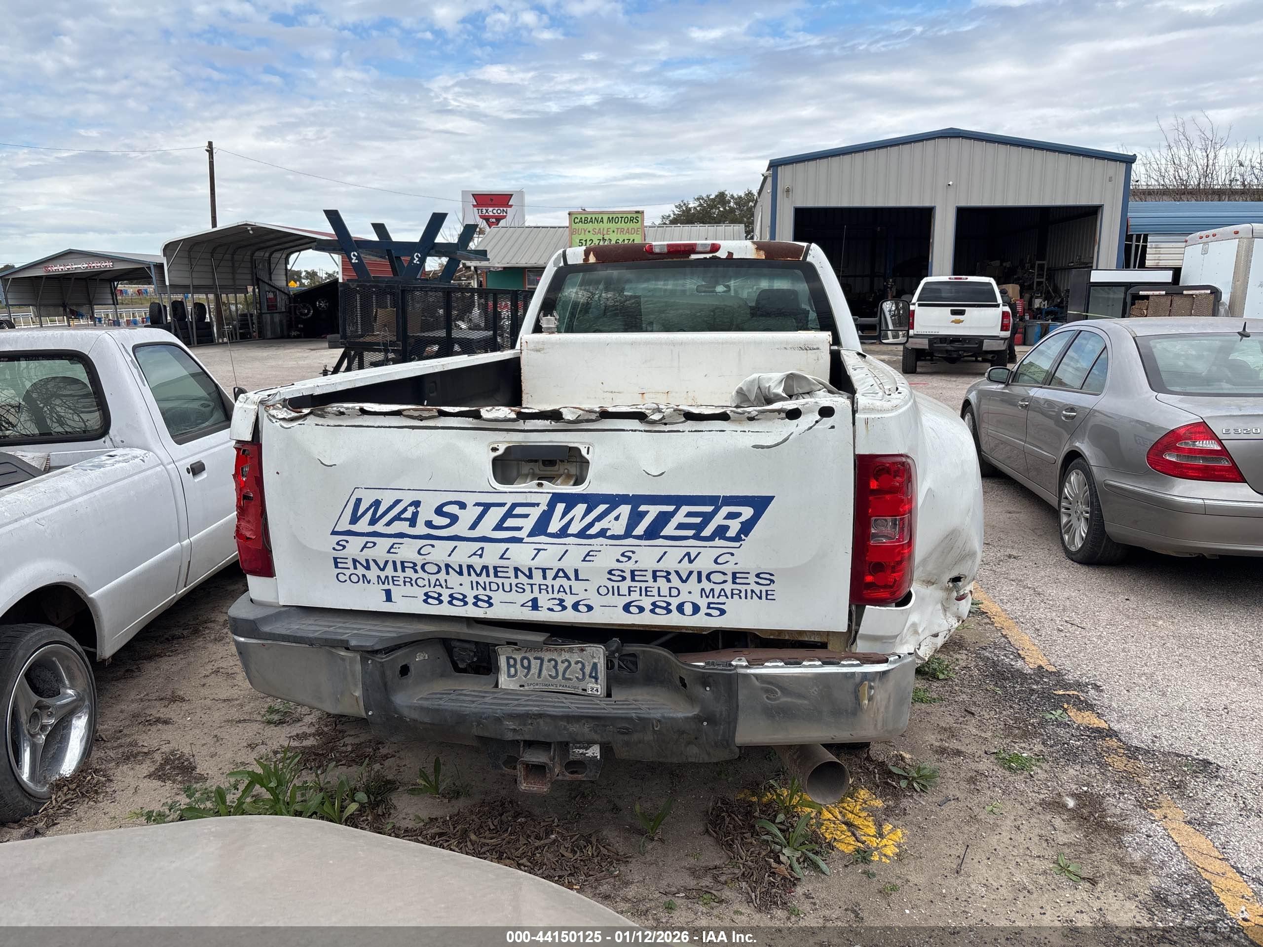 CHEVROLET SILVERADO image 8