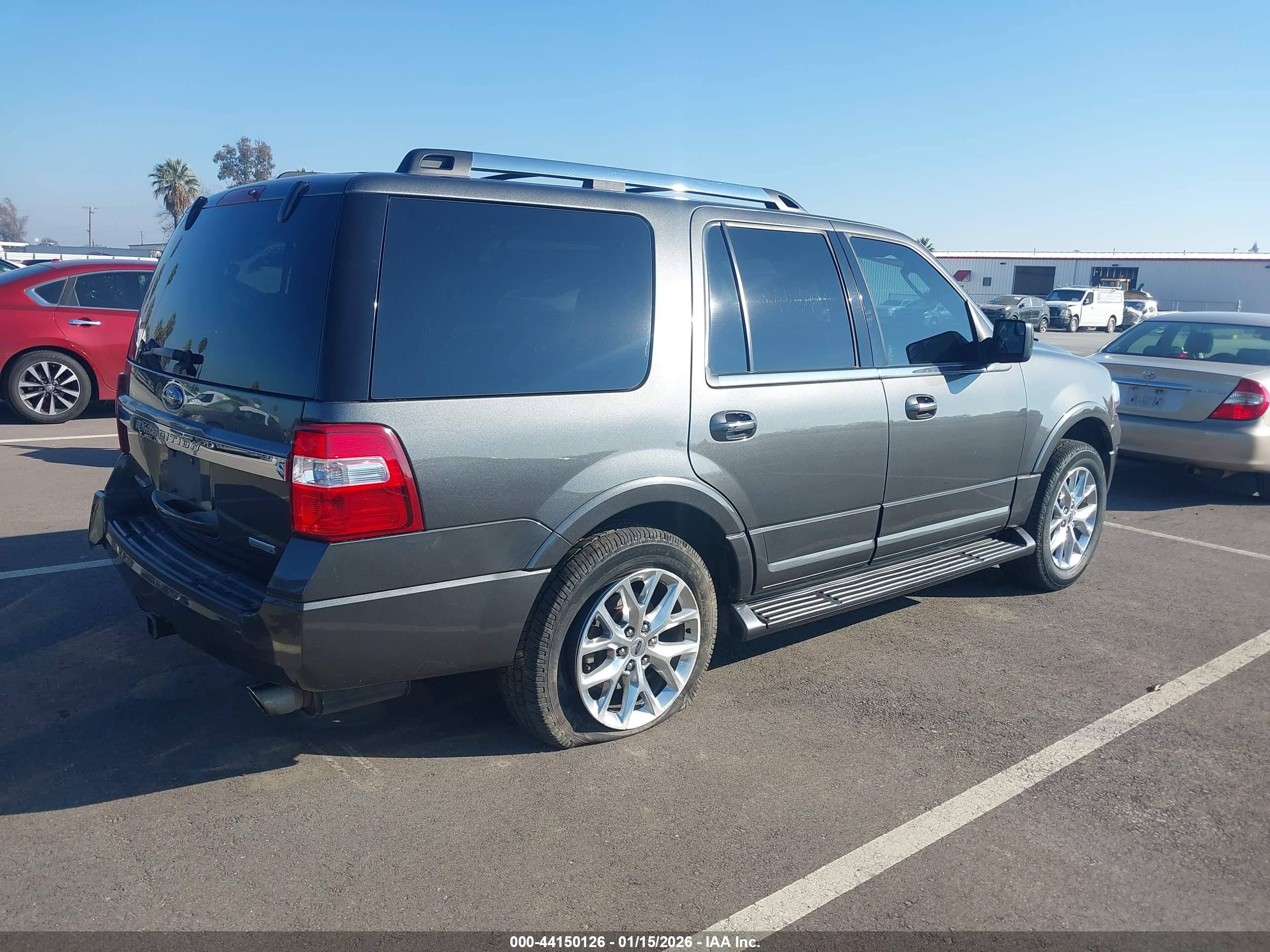 FORD EXPEDITION image 4