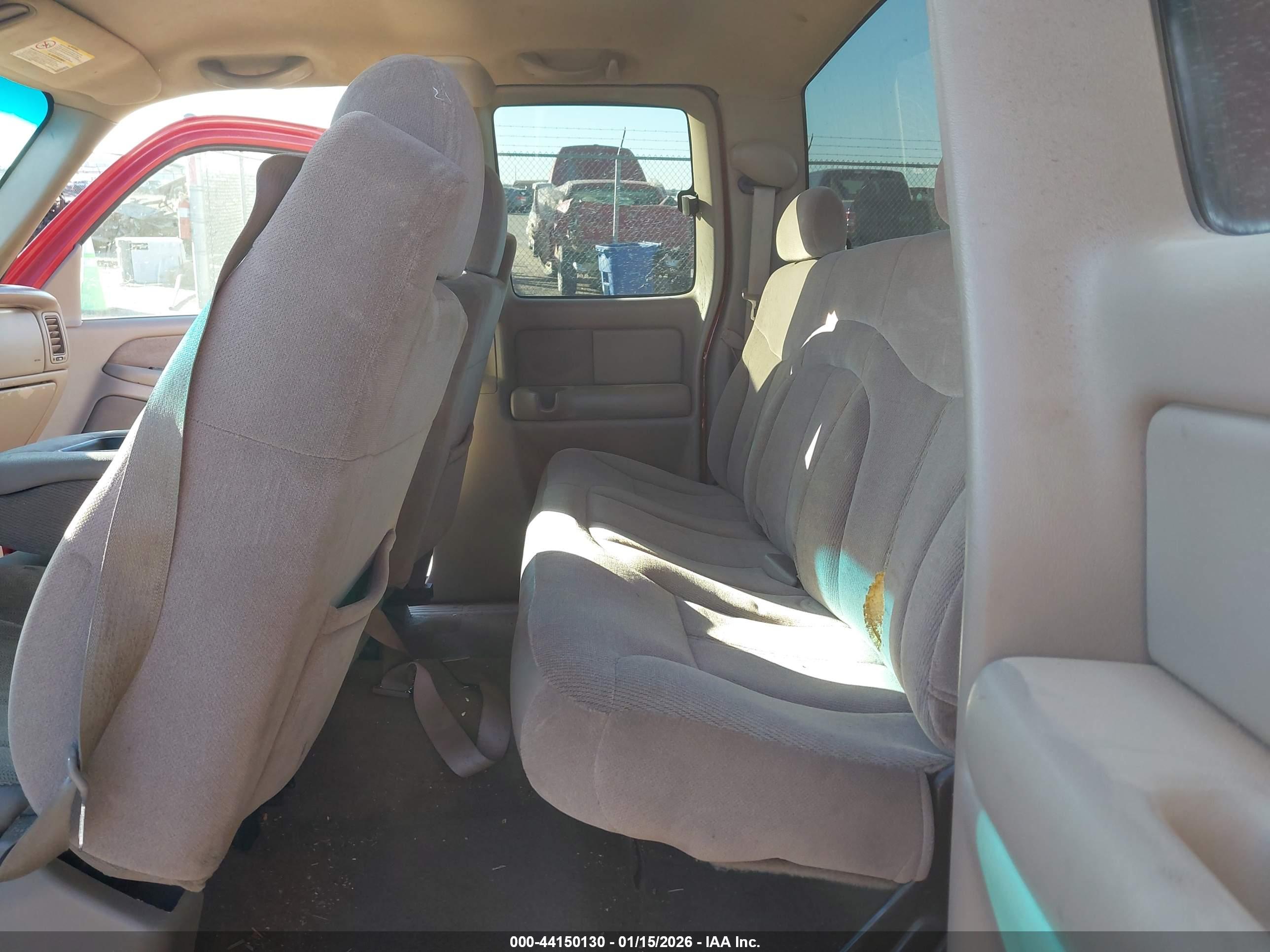 GMC SIERRA image 8