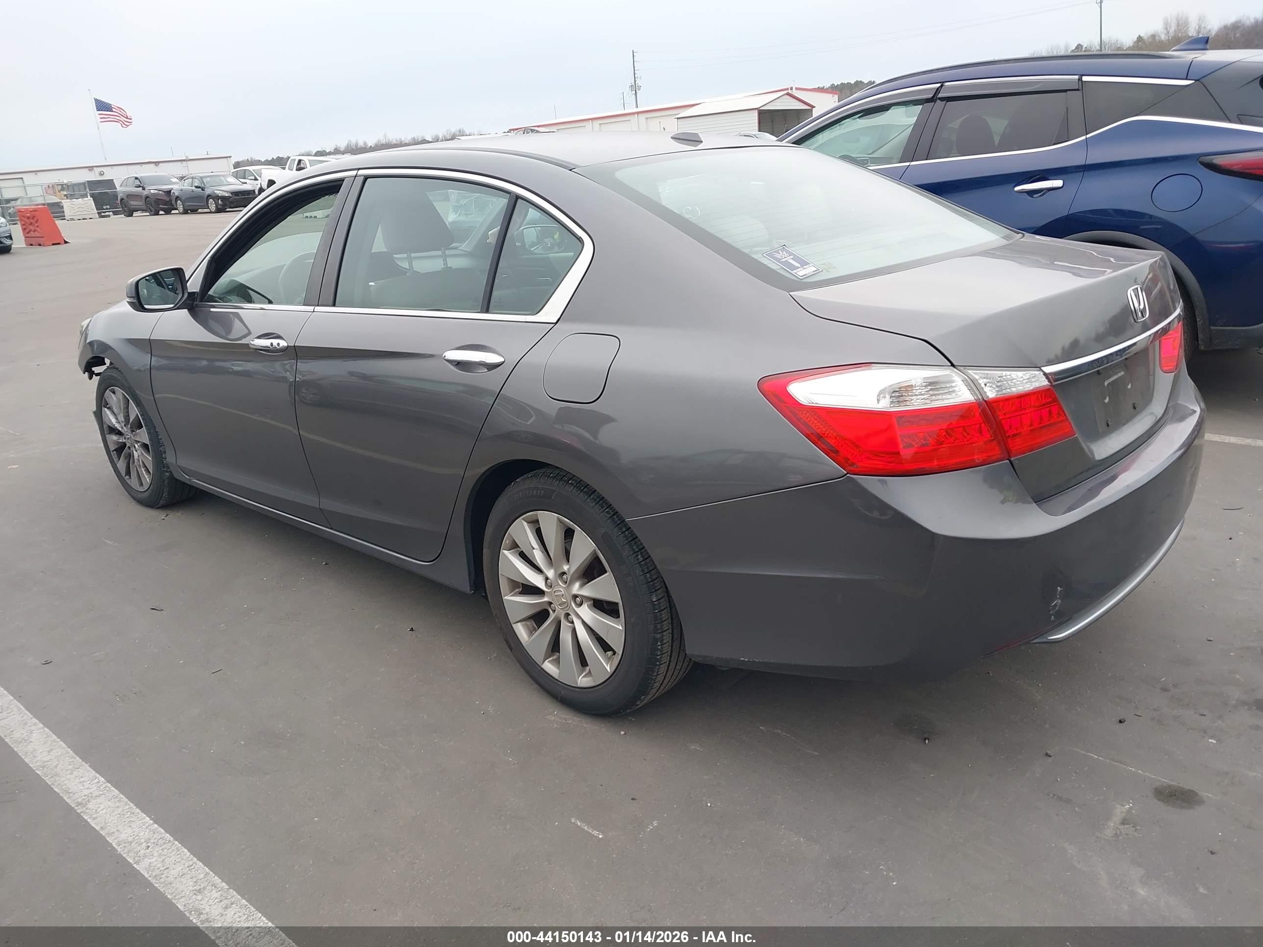 HONDA ACCORD image 3