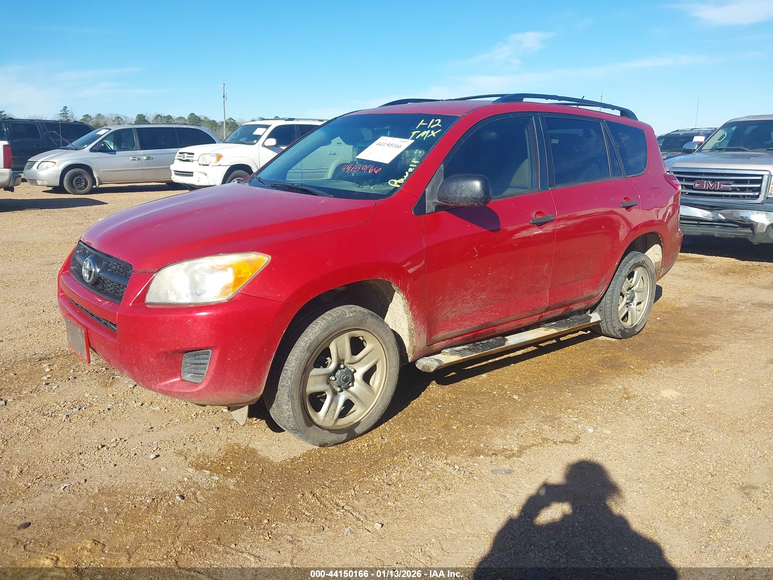 TOYOTA RAV4 image 2