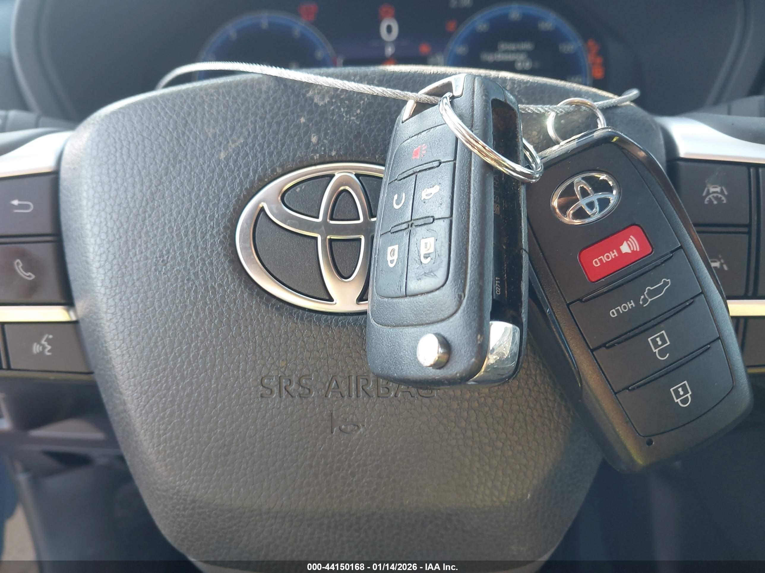TOYOTA GRAND image 11