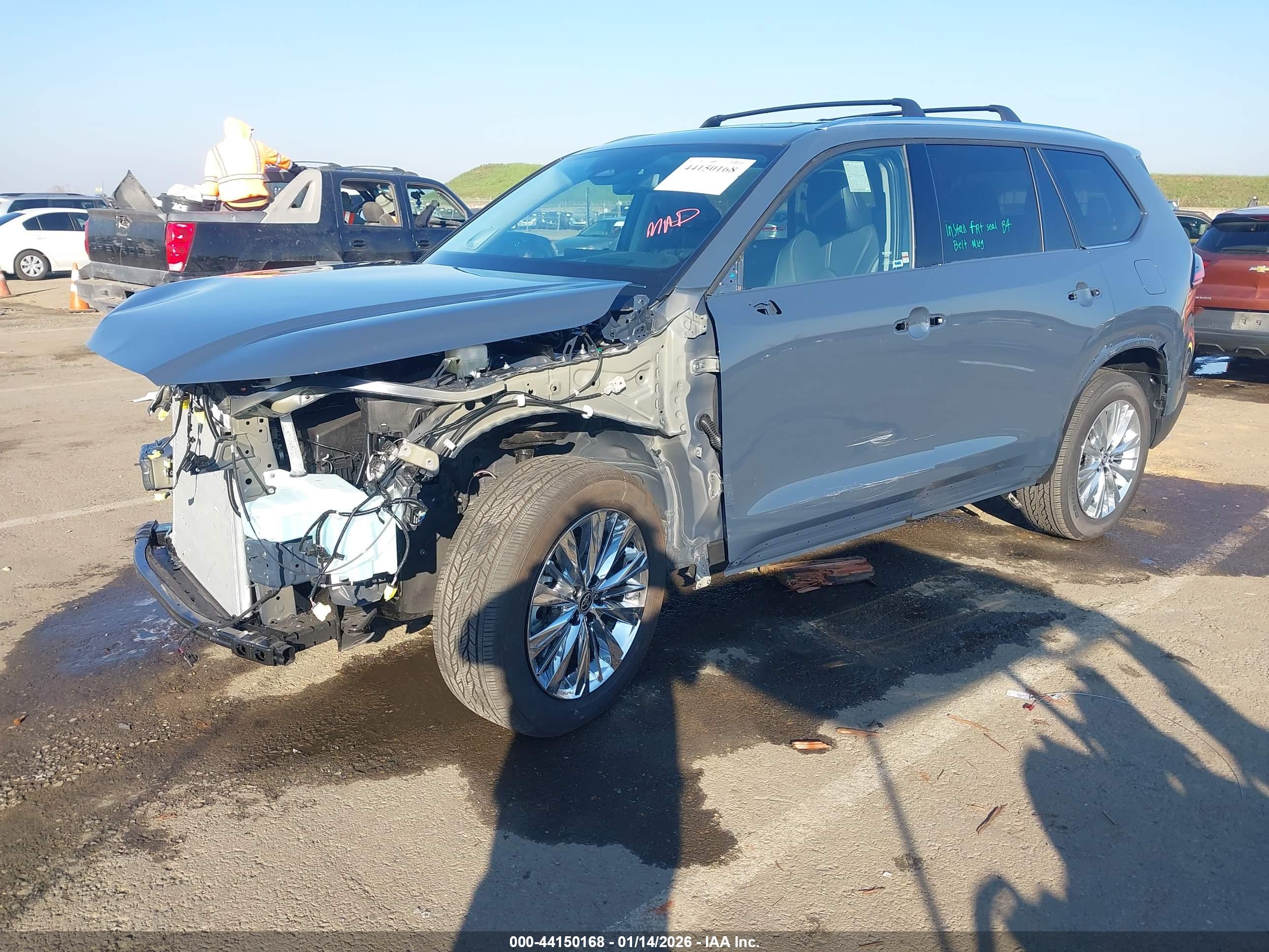 TOYOTA GRAND image 2