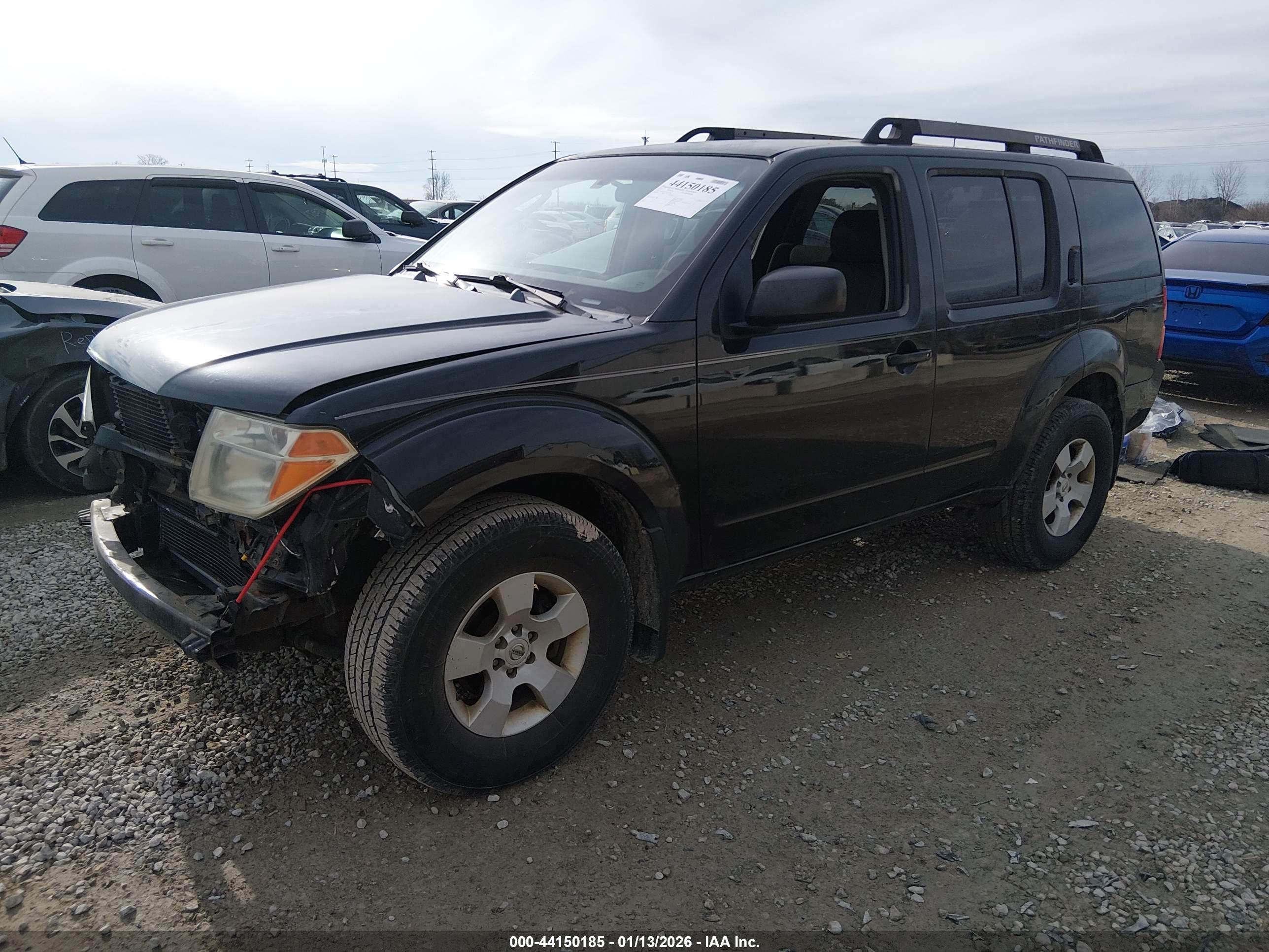 NISSAN PATHFINDER image 2