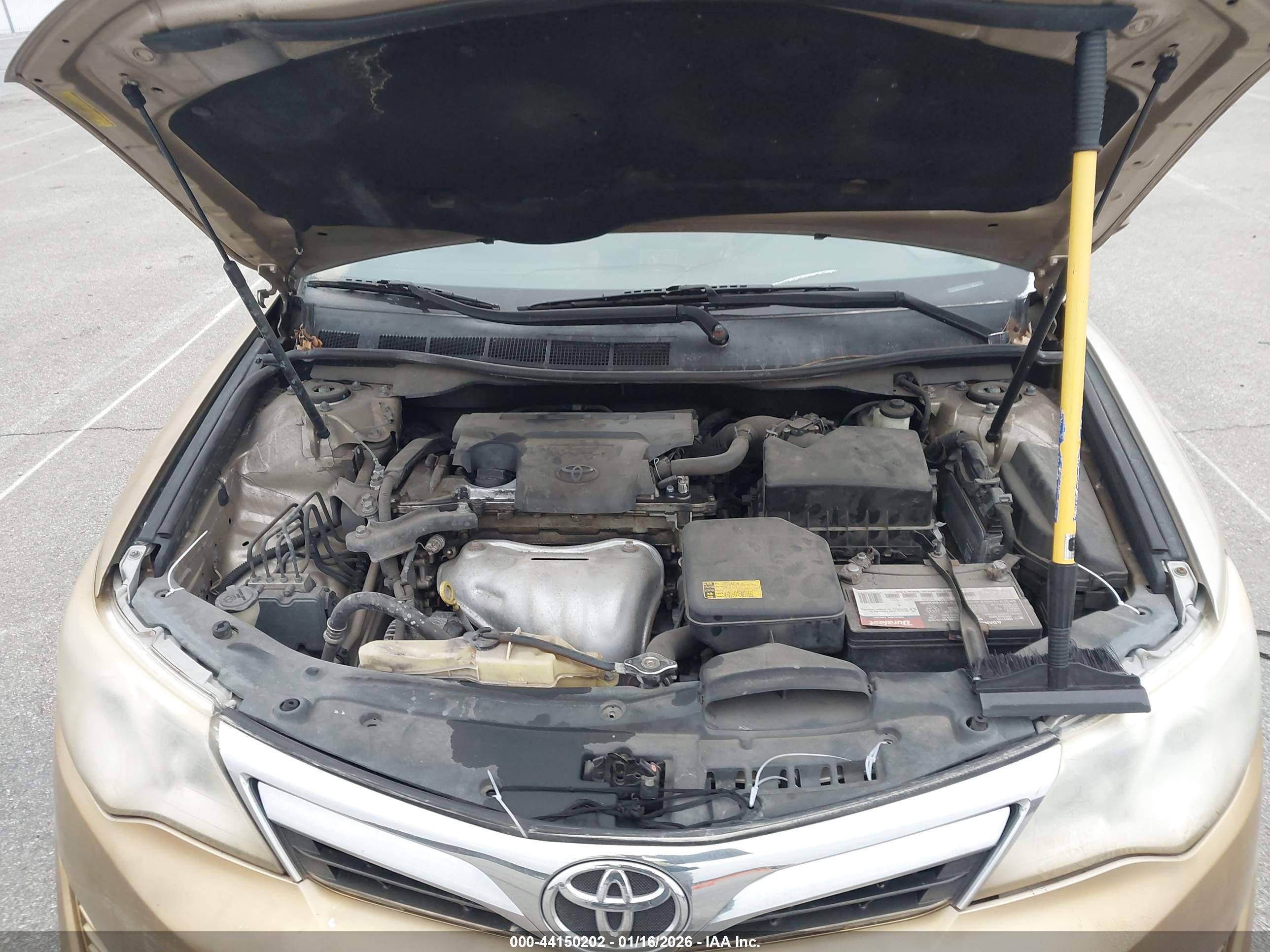 TOYOTA CAMRY image 10