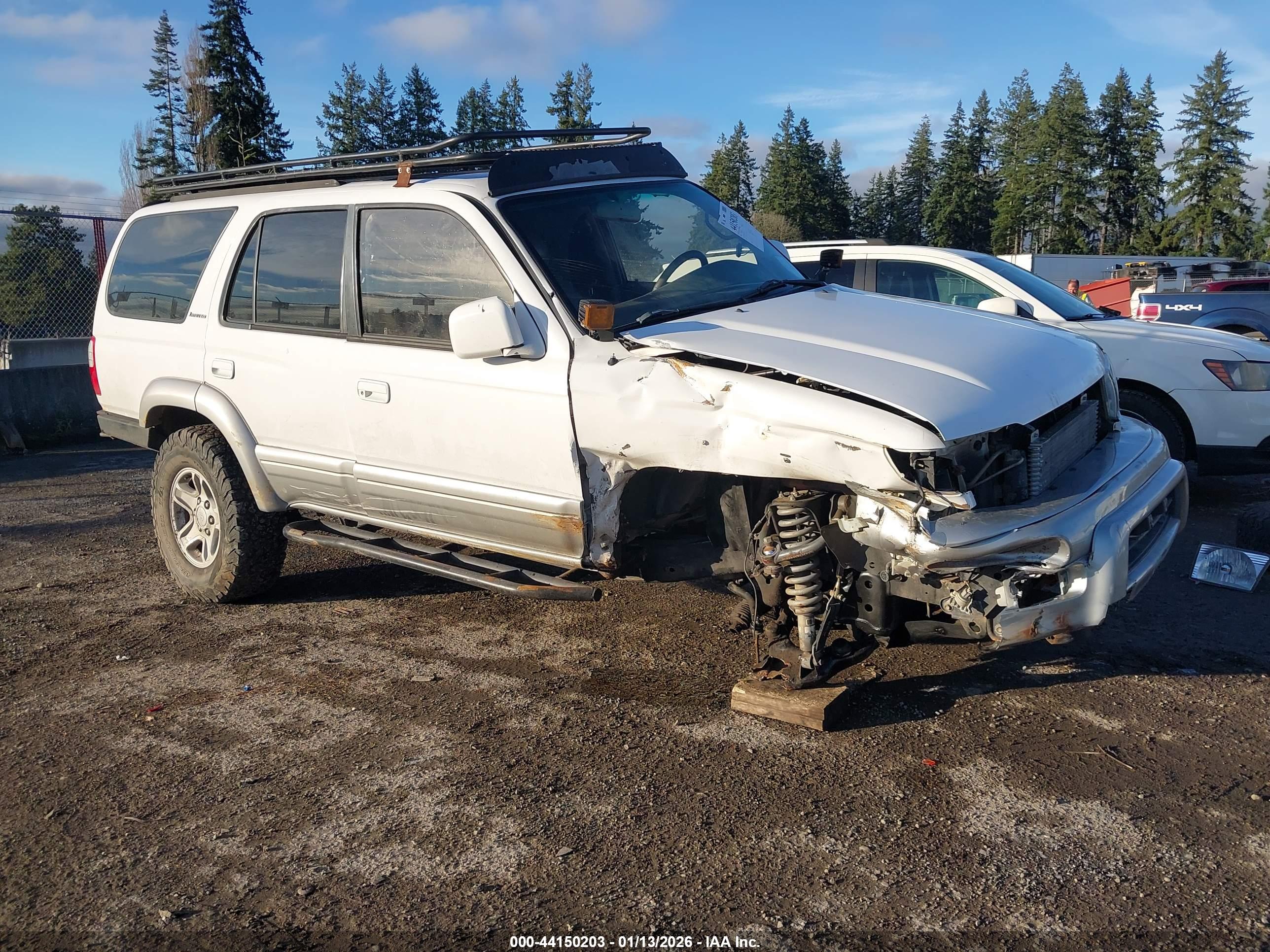 TOYOTA 4RUNNER image 6