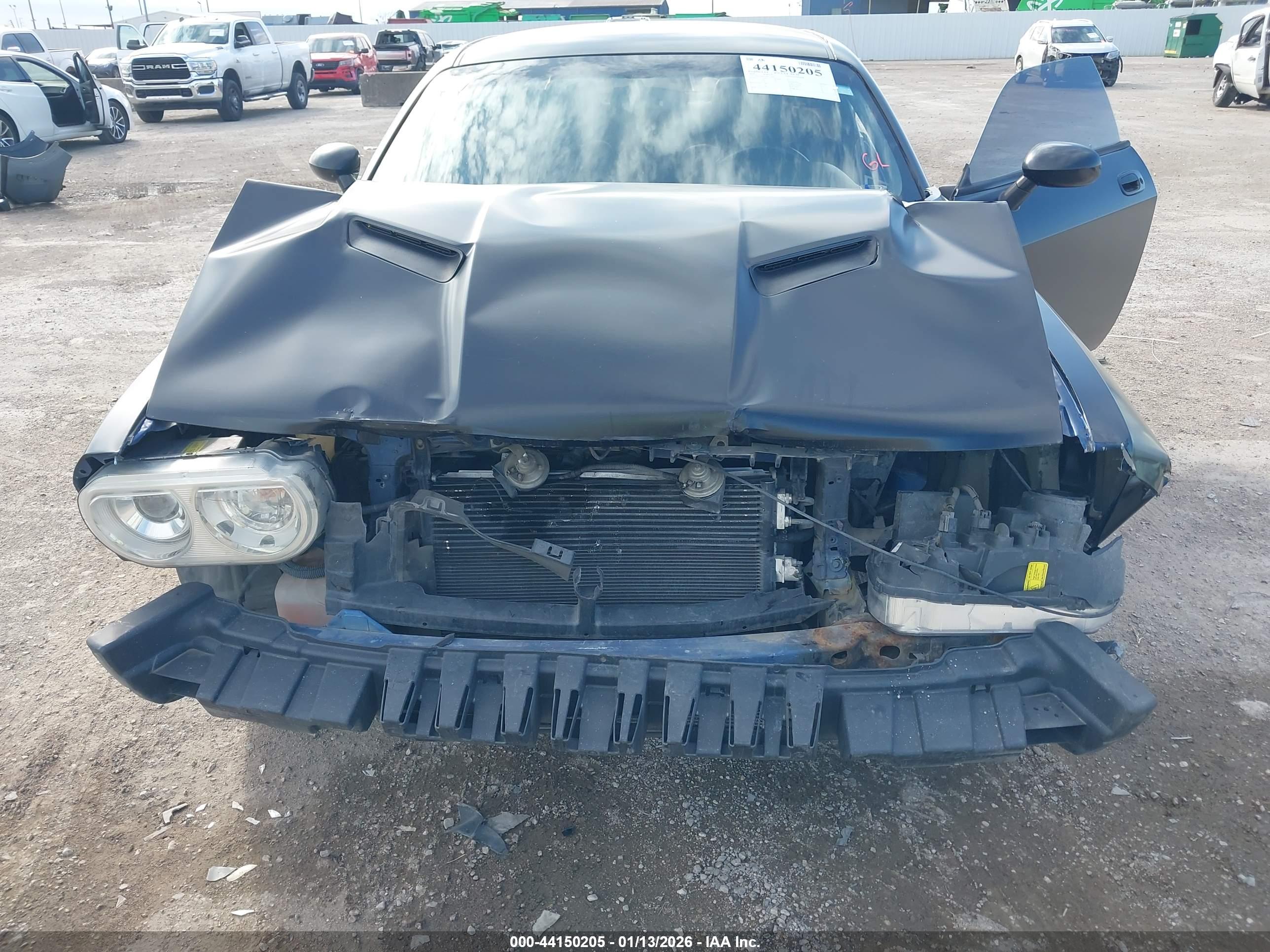 DODGE CHALLENGER image 6