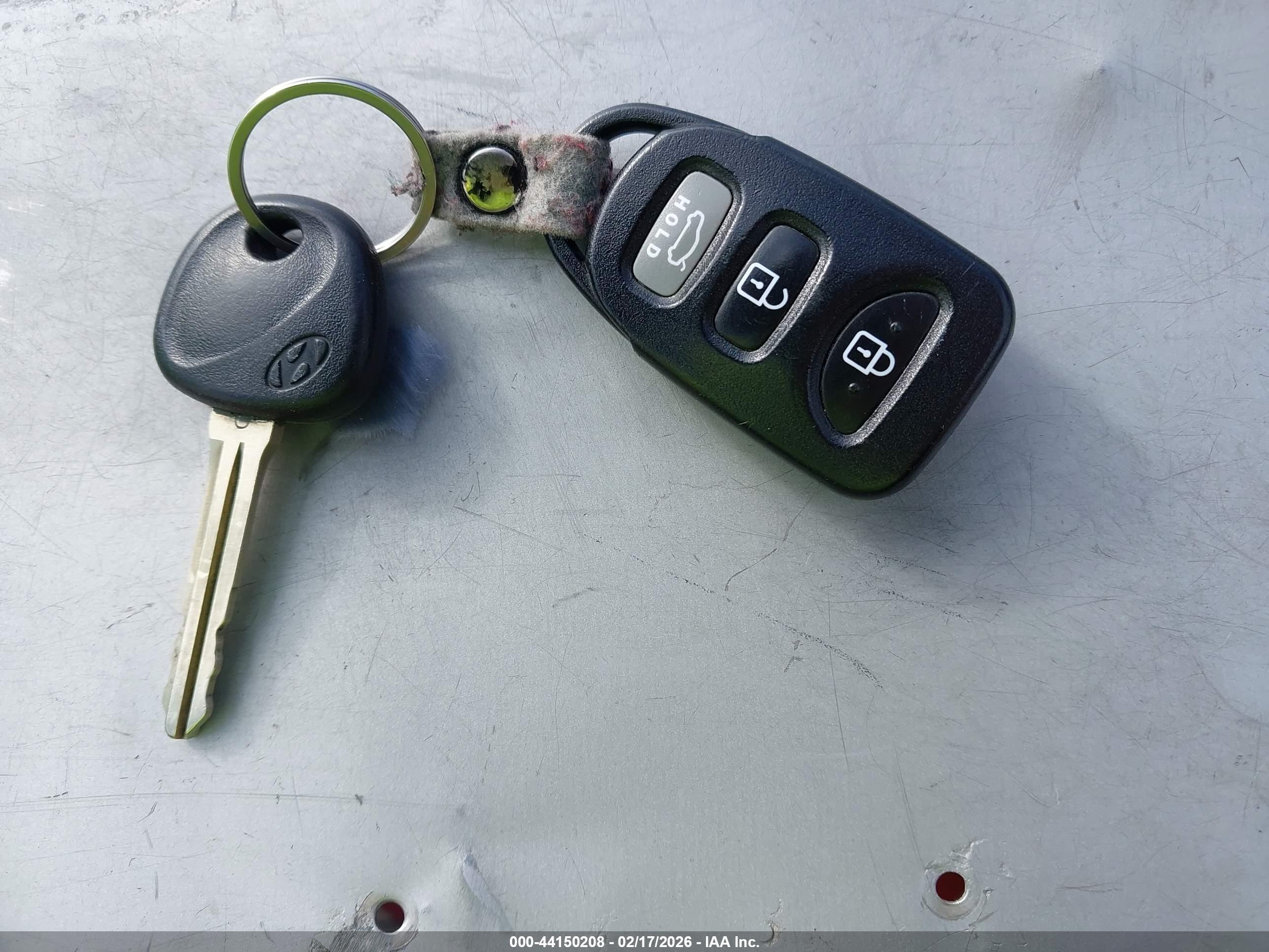 HYUNDAI ELANTRA image 11