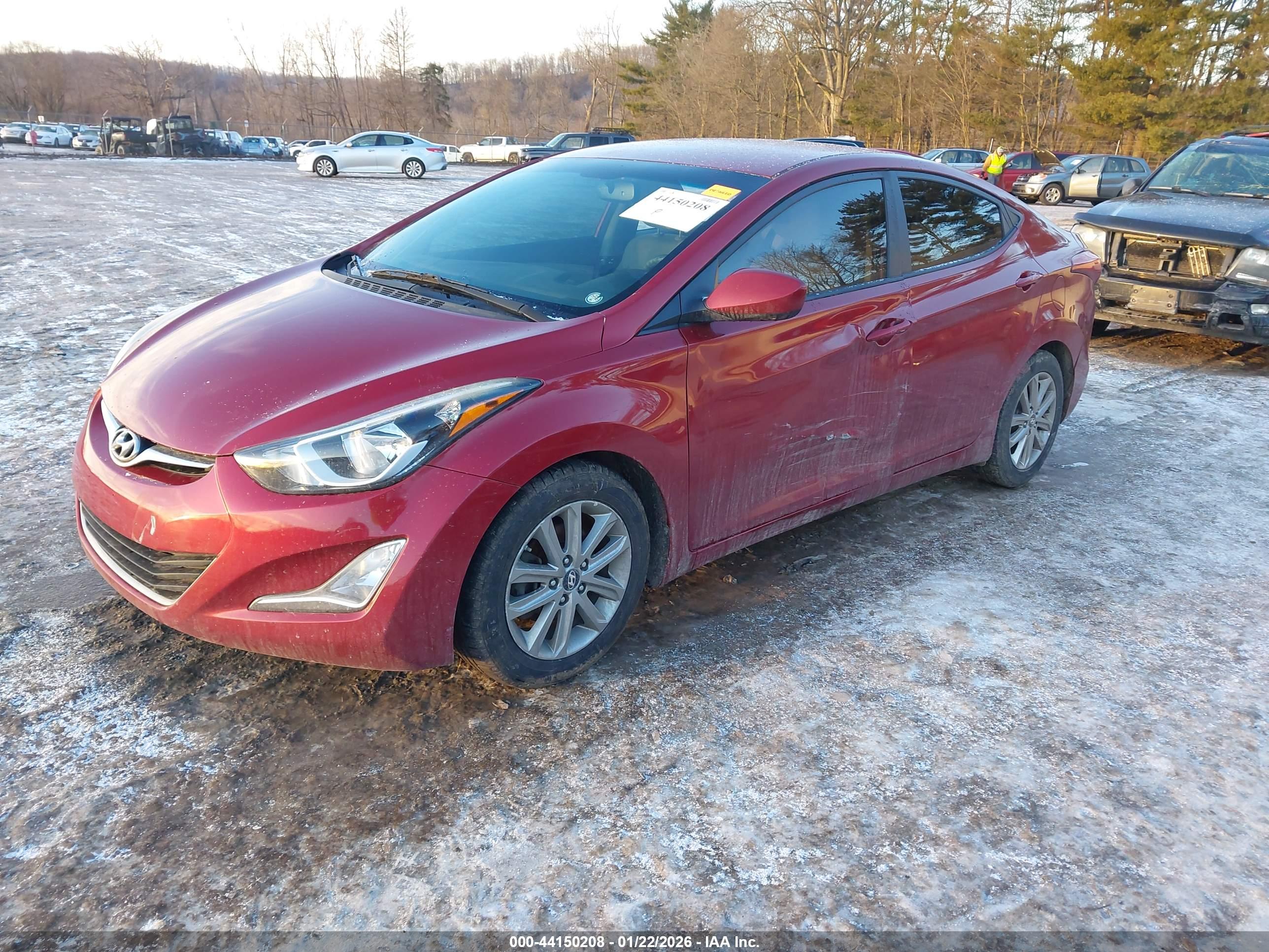 HYUNDAI ELANTRA image 2