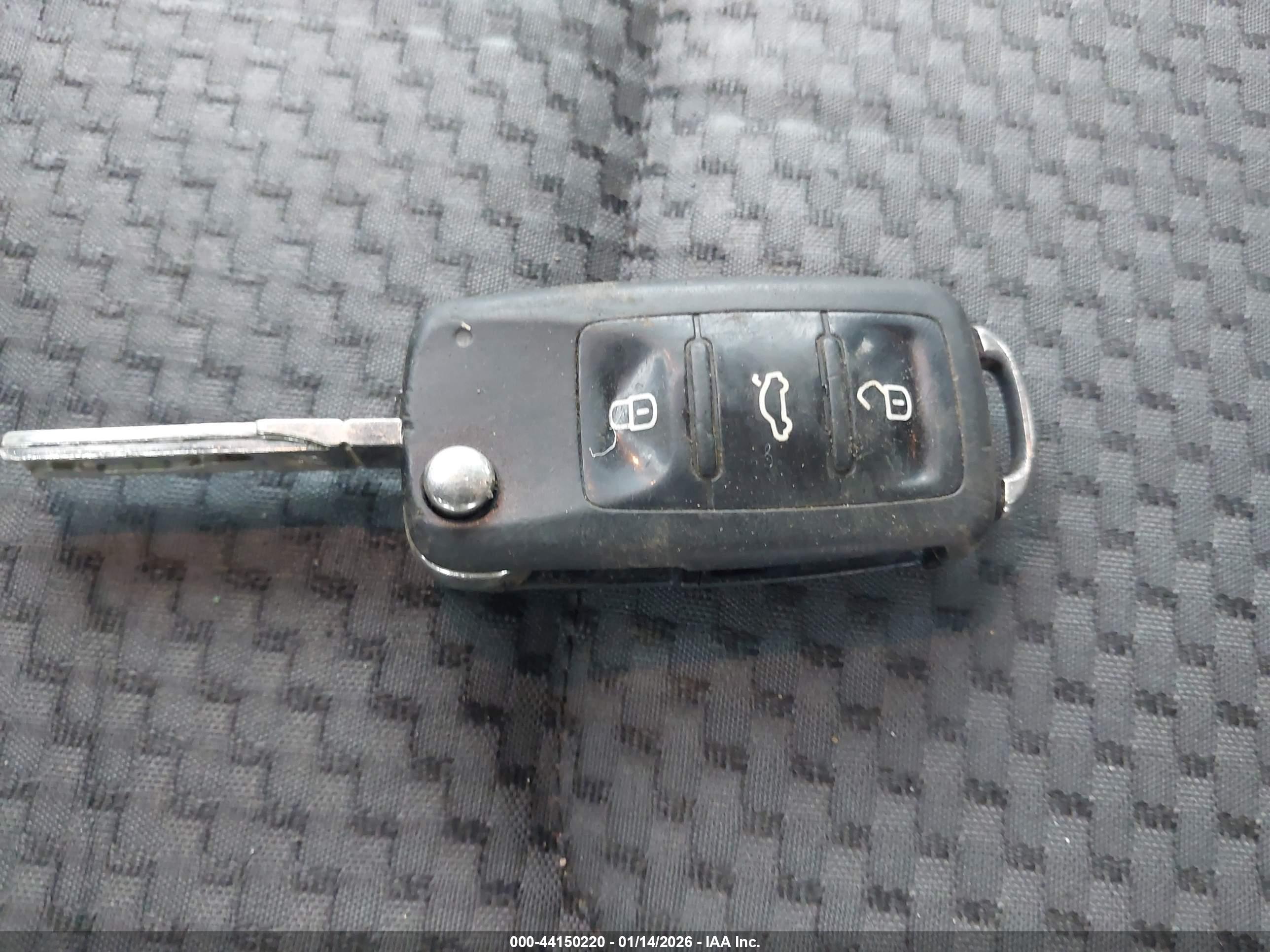 VOLKSWAGEN PASSAT image 11