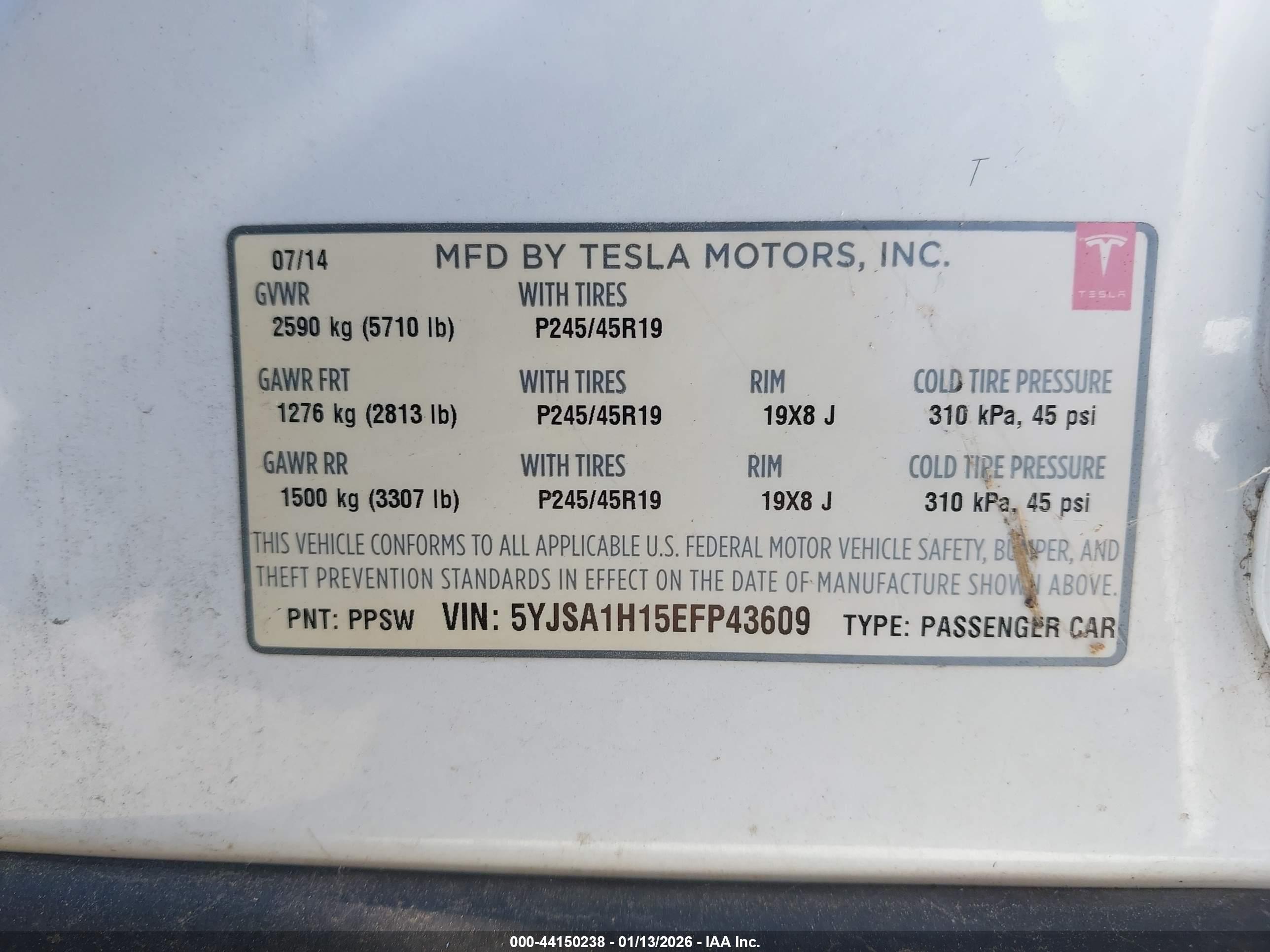 TESLA MODEL image 9