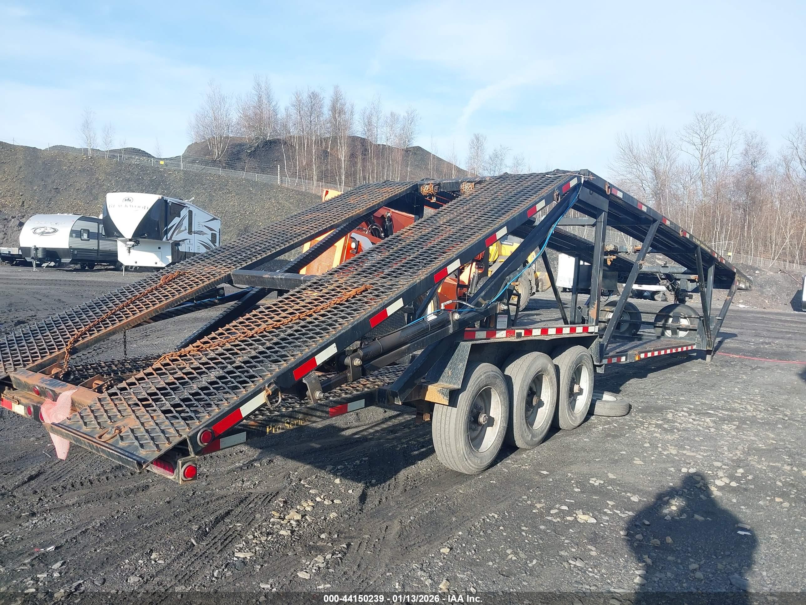 KAUFMAN TRAILERS image 4